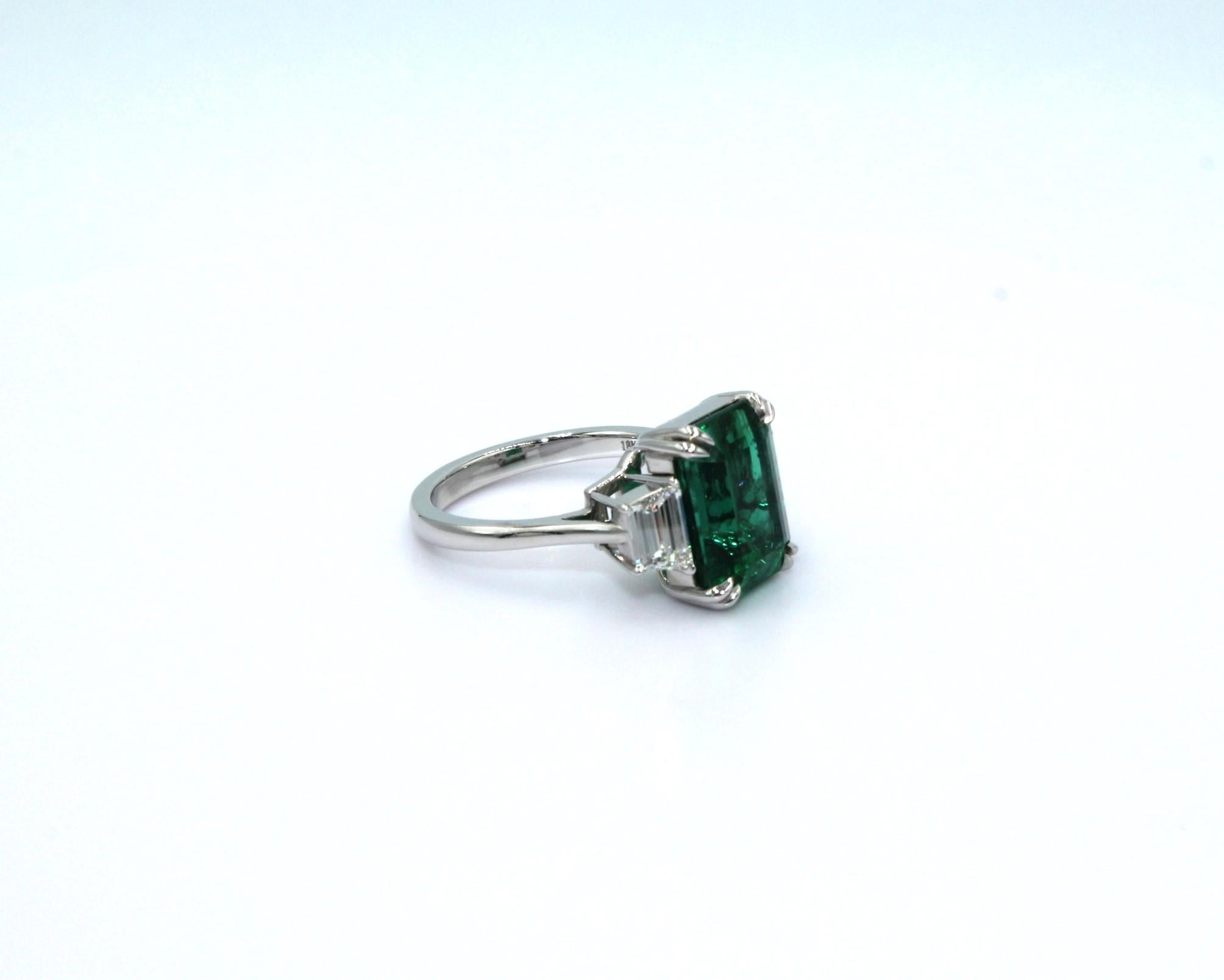 6.09 Carat Emerald & Diamond Ring For Sale 2