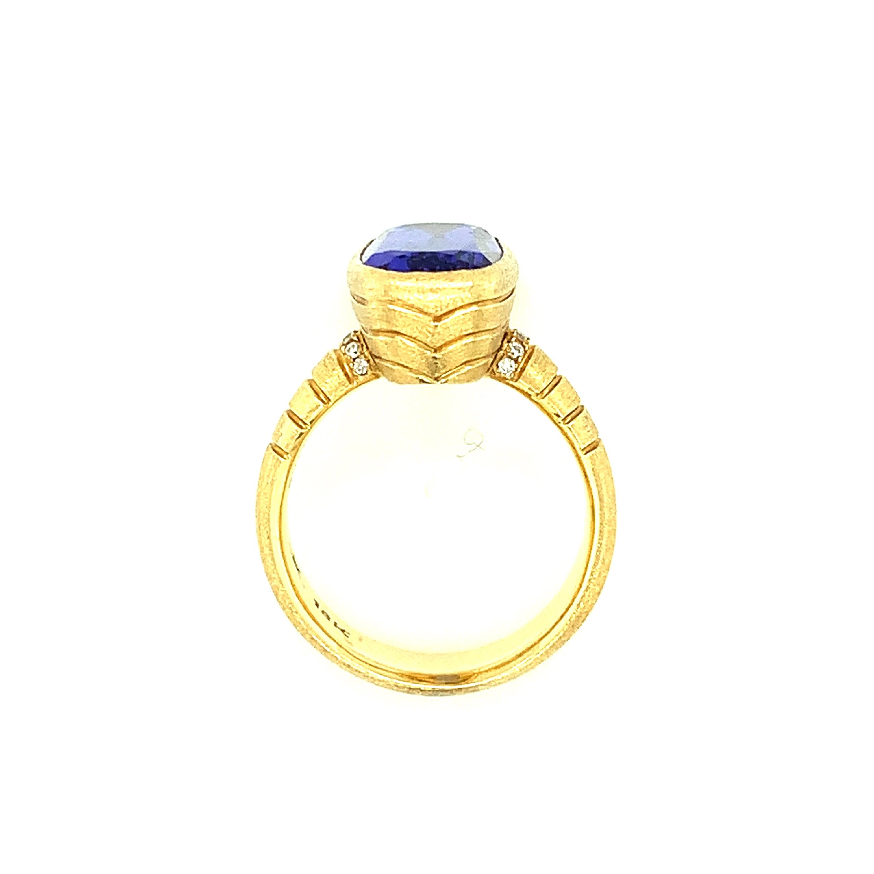 Tanzanite and Diamond Handmade 18k Yellow Gold Bezel Ring, 6.09 Carats  For Sale 1