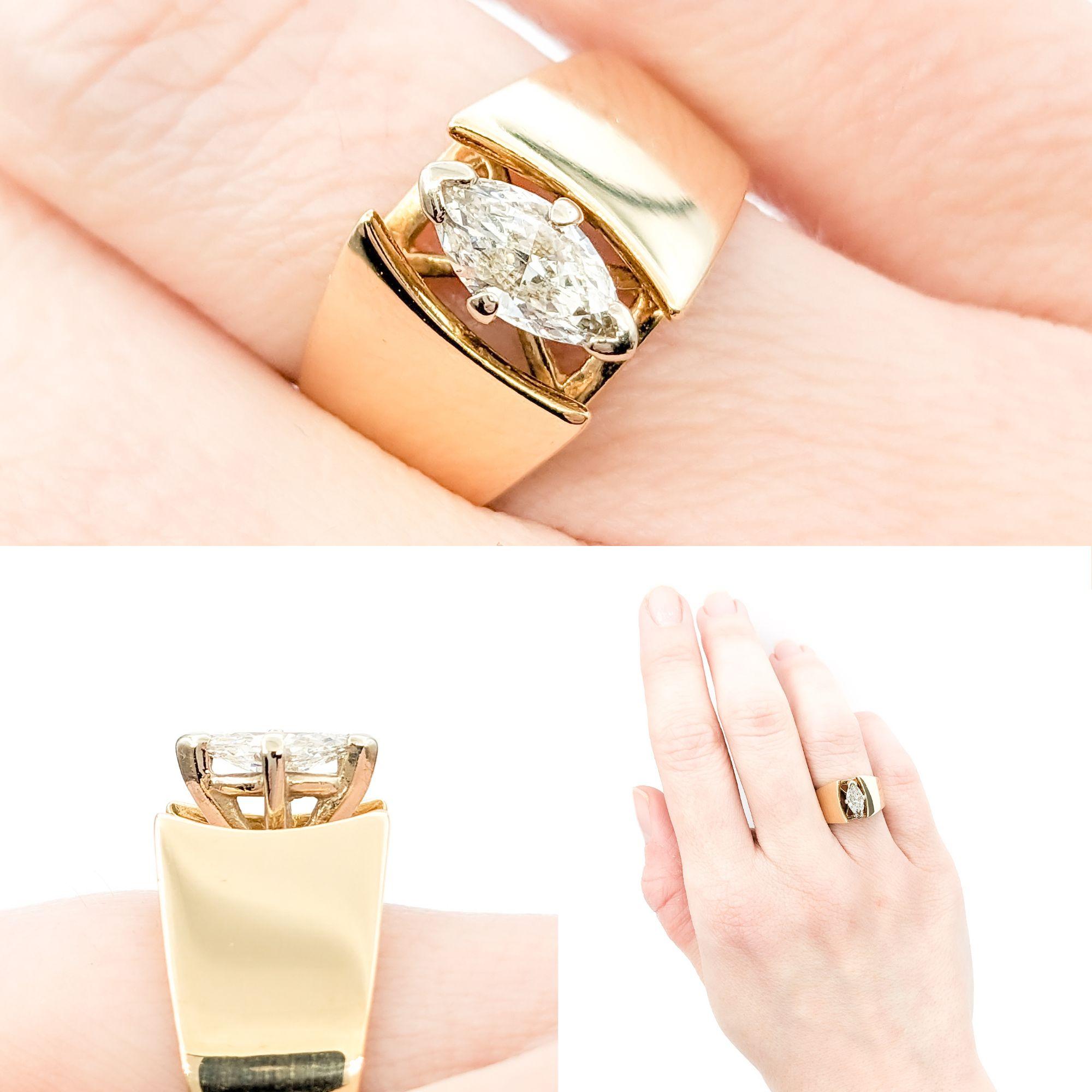 .60ct Diamantring in Gelbgold

Wir präsentieren diesen atemberaubenden Diamant-Verlobungsring Solitaire aus 14 Karat Gelbgold. Der Ring ist mit einem 0,60-karätigen Diamanten besetzt, der in einer klassischen 4-Zacken-Fassung gefasst ist. Dieser
