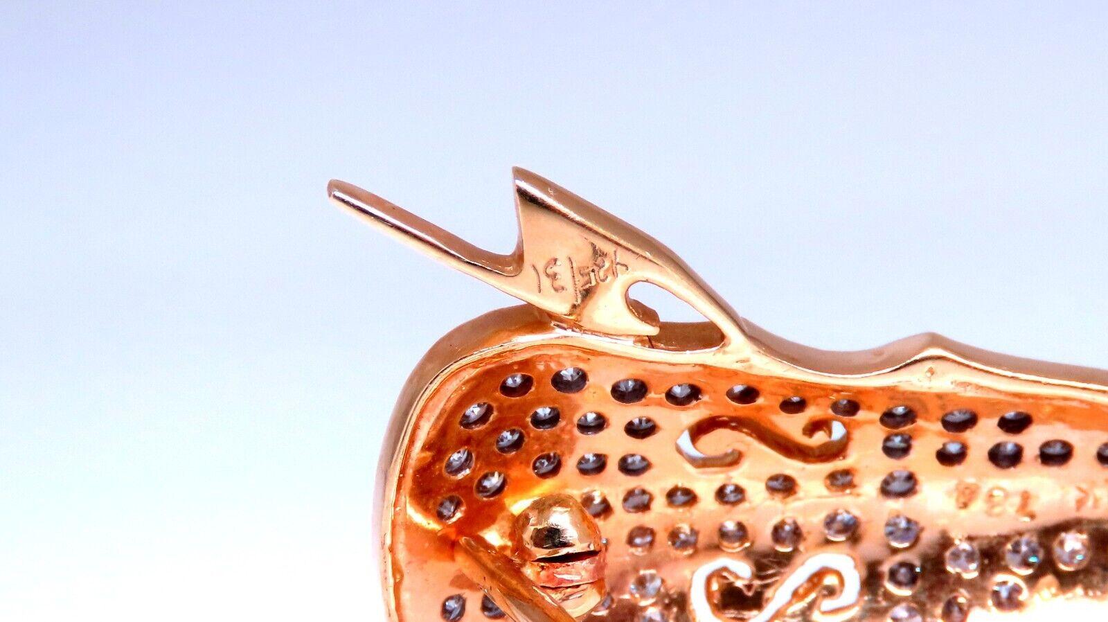 
Cello Iconic 3D Violin Natural round diamonds

H color vs2 clarity

14 karat yellow gold

7.4 g

50 mm x 31 mm

1.55 x .80 inch
