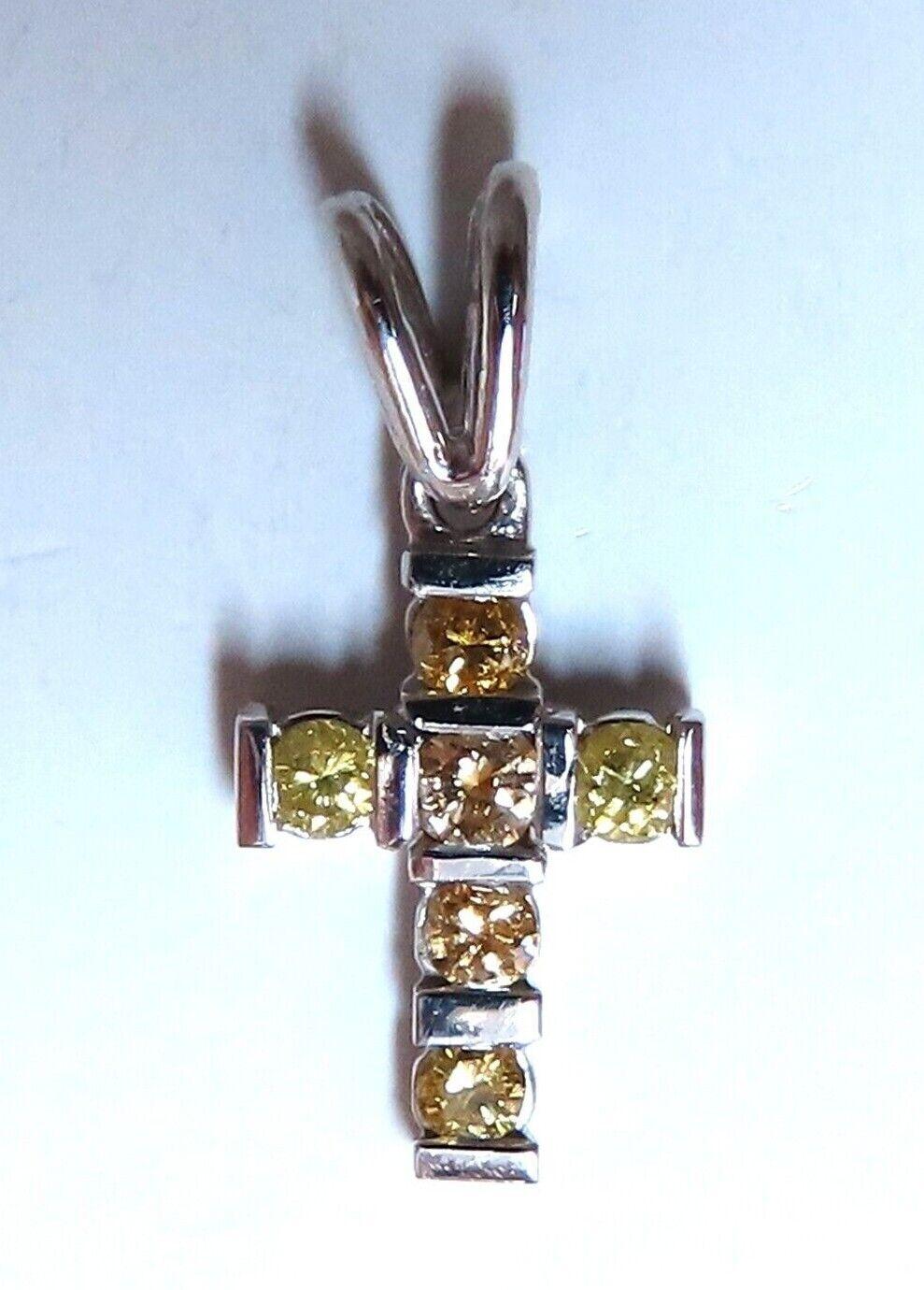 Taille ronde .60ct Diamants naturels jaunes pendentif croix 14 Karat en vente