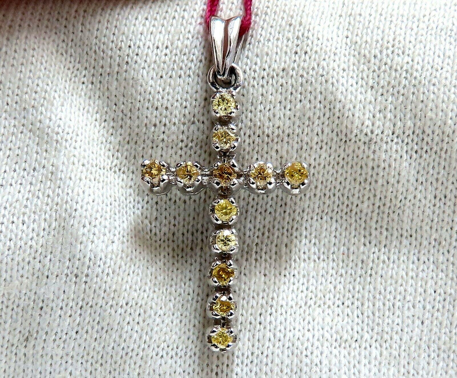 .60 Carat Natural Fancy Yellow Diamonds Cross Pendant 14 Karat In New Condition For Sale In New York, NY