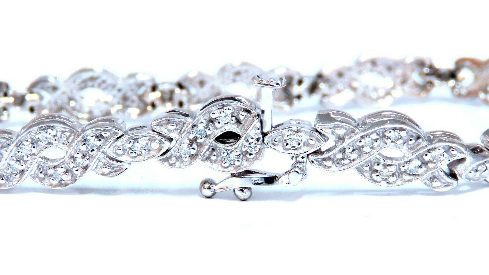 .60ct. Bracelet tennis classique en or blanc 14 carats avec diamants ronds naturels Neuf - En vente à New York, NY