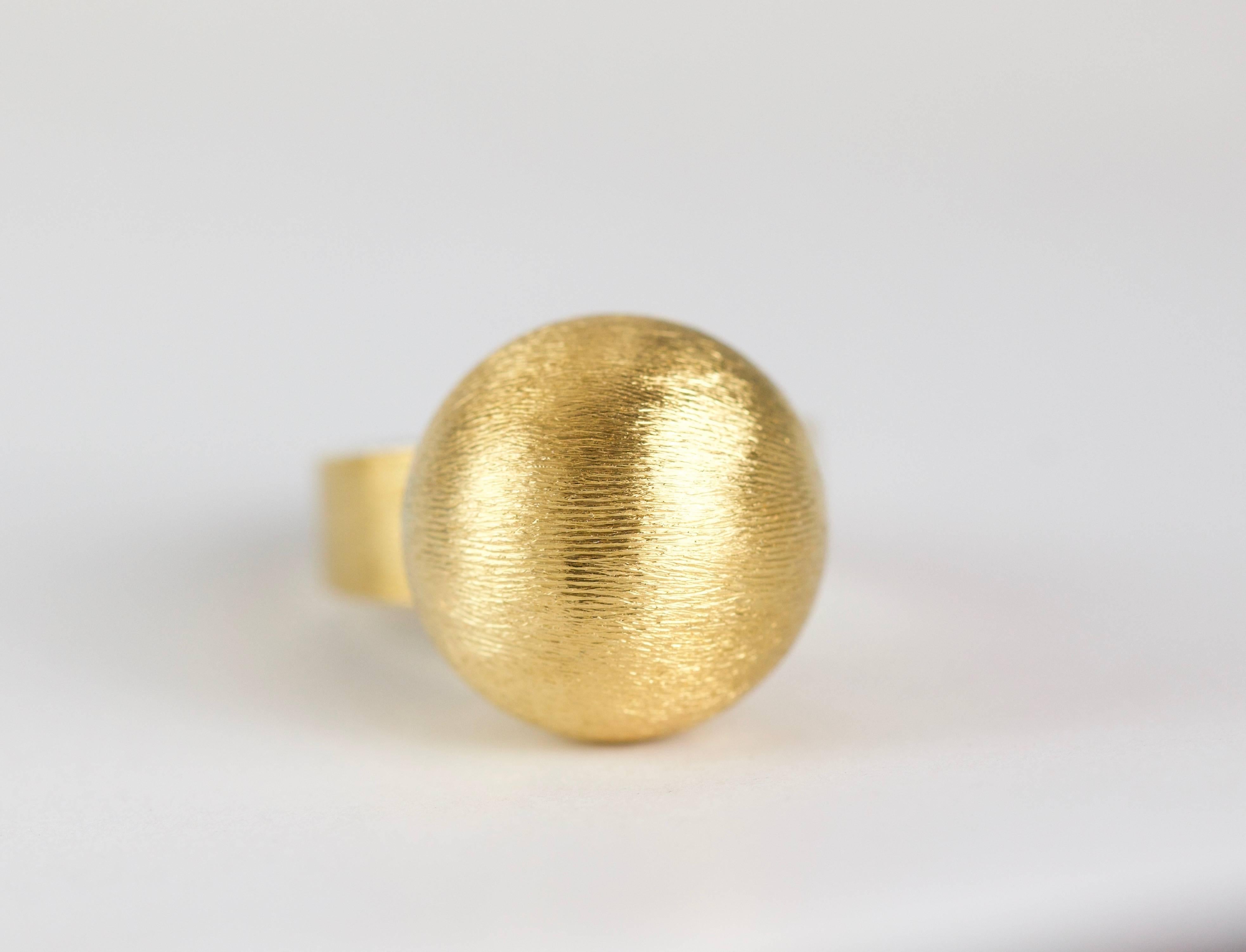 Mid century textured modern ball ring. 6.25 size. Ball is about .5