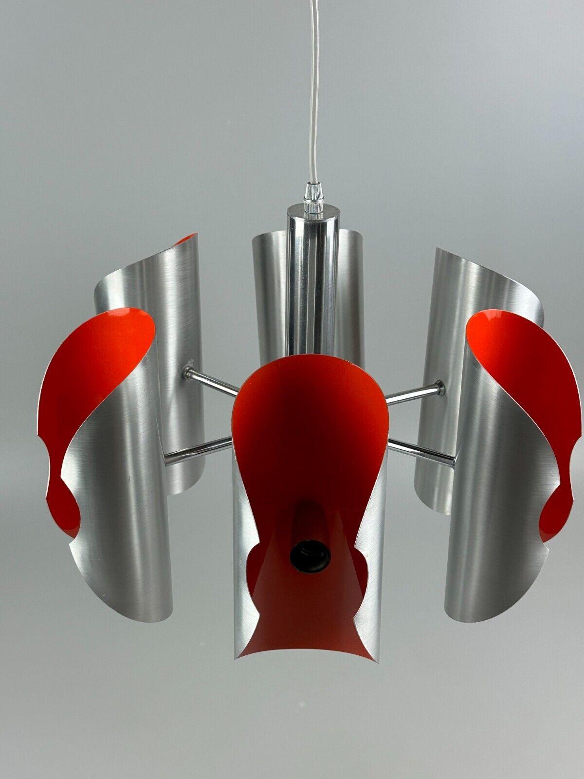 60s 70s 6-flame Sputnik chandelier metal chrome space age design In Good Condition For Sale In Neuenkirchen, NI