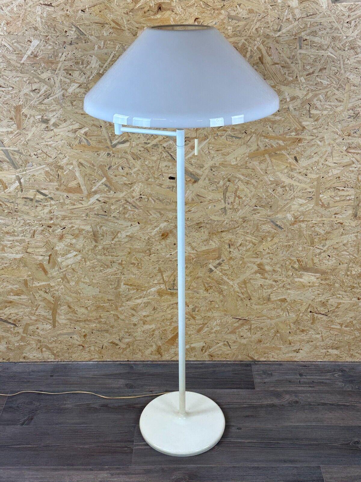 60er 70er Jahre verstellbare Stehleuchte Swiss Lamps International Schweiz Metall (Schweizerisch) im Angebot