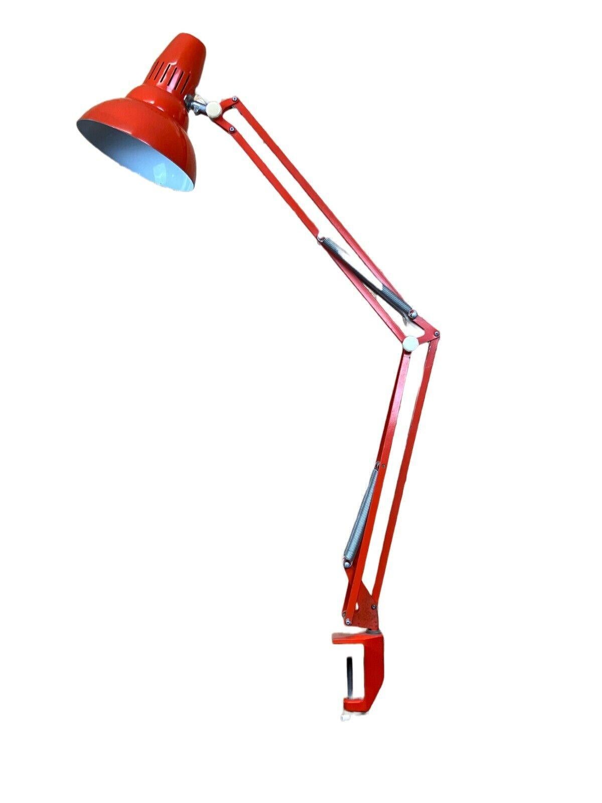 1960s-1970s architect lamp clamp lamp scissor lamp spring arm lamp design

Object: table lamp

Manufacturer:

Condition: good - vintage

Age: around 1960-1970

Dimensions:

Length = 97cm
Width = 20cm
Depth = 17cm

Other notes:

The