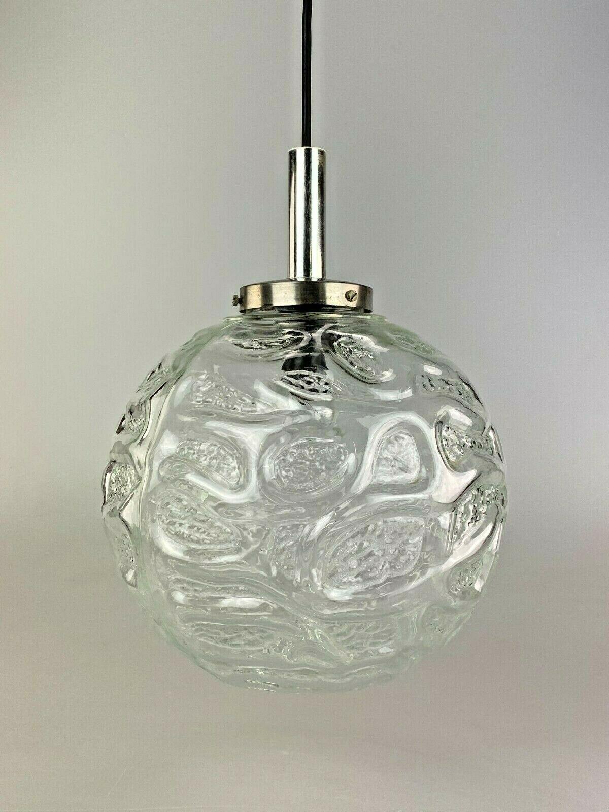 70s lamp lamp ball lamp hanging lamp glass ceiling lamp space age design

Object: spherical lamp

Manufacturer:

Condition: good

Age: around 1960-1970

Dimensions:

Diameter = 25cm
Hanging height = 60cm

Other notes:

The pictures