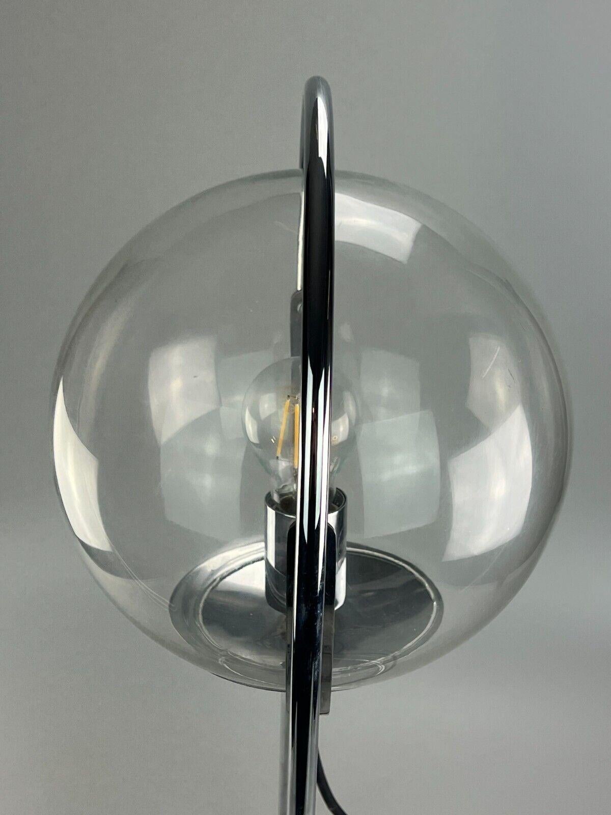Lampe de table, lampe à boule, design ère spatiale, verre et métal, années 60/70 en vente 4