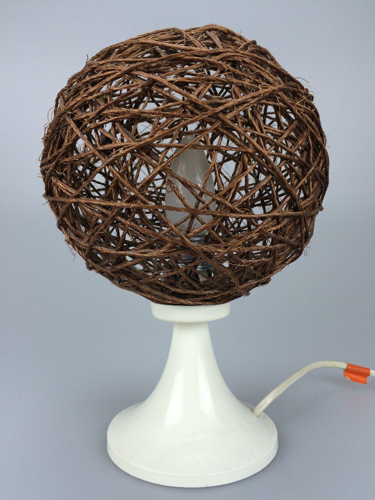 60s 70s Ball lamp light table lamp bedside lamp space age design.

Object: spherical lamp

Manufacturer:

Condition: good

Age: around 1960-1970

Dimensions:

Diameter = 19cm
Height = 28cm

Other notes:

The pictures serve as part
