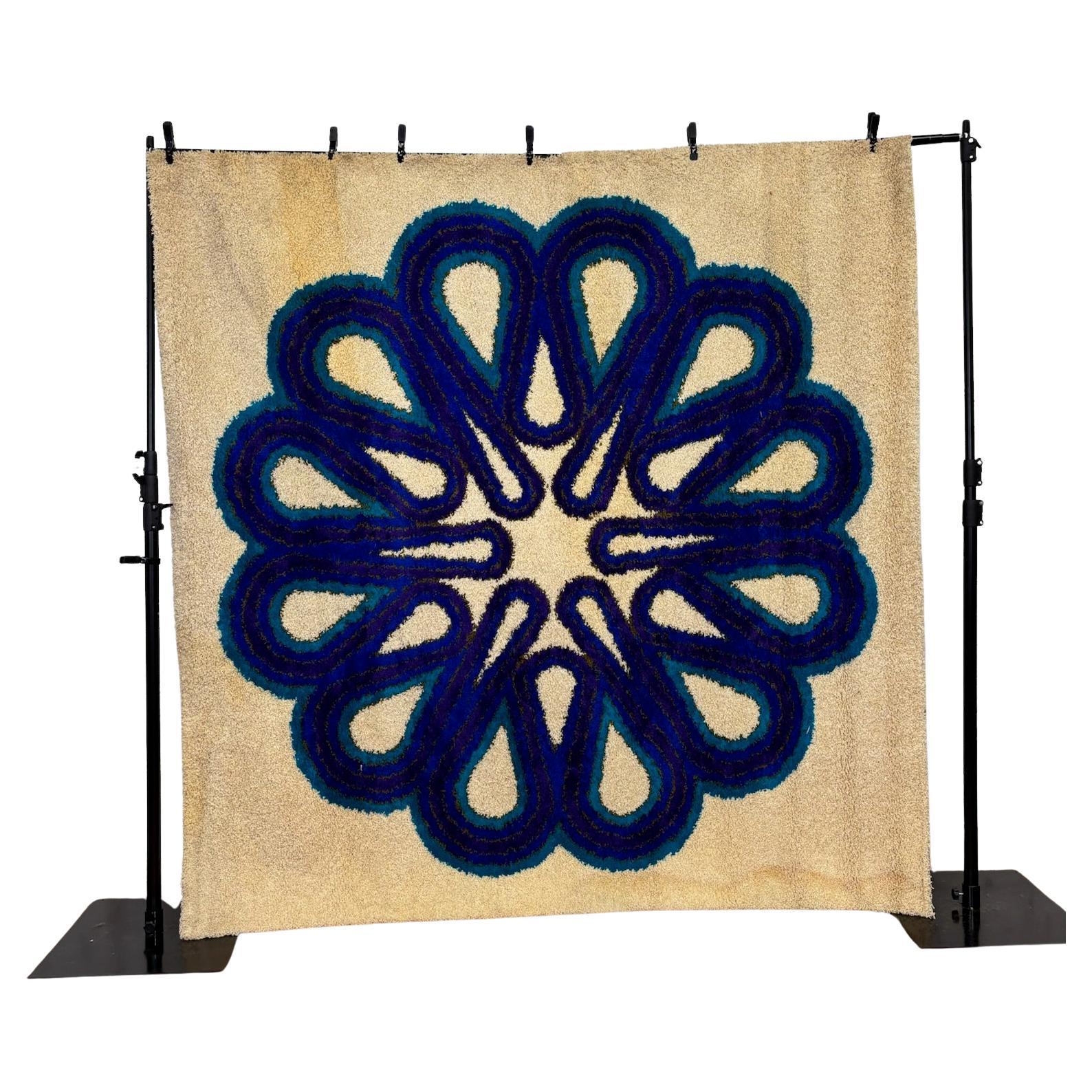 60
s 70
s Blue Flower In Cream Background UNUSED Mid Century Modern Wool Rya Rug For Sale