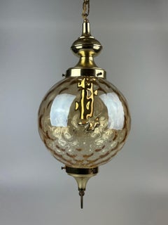 Lampada da soffitto anni '60-'70 a sospensione di Glashütte Limburg Germania A Space AGE