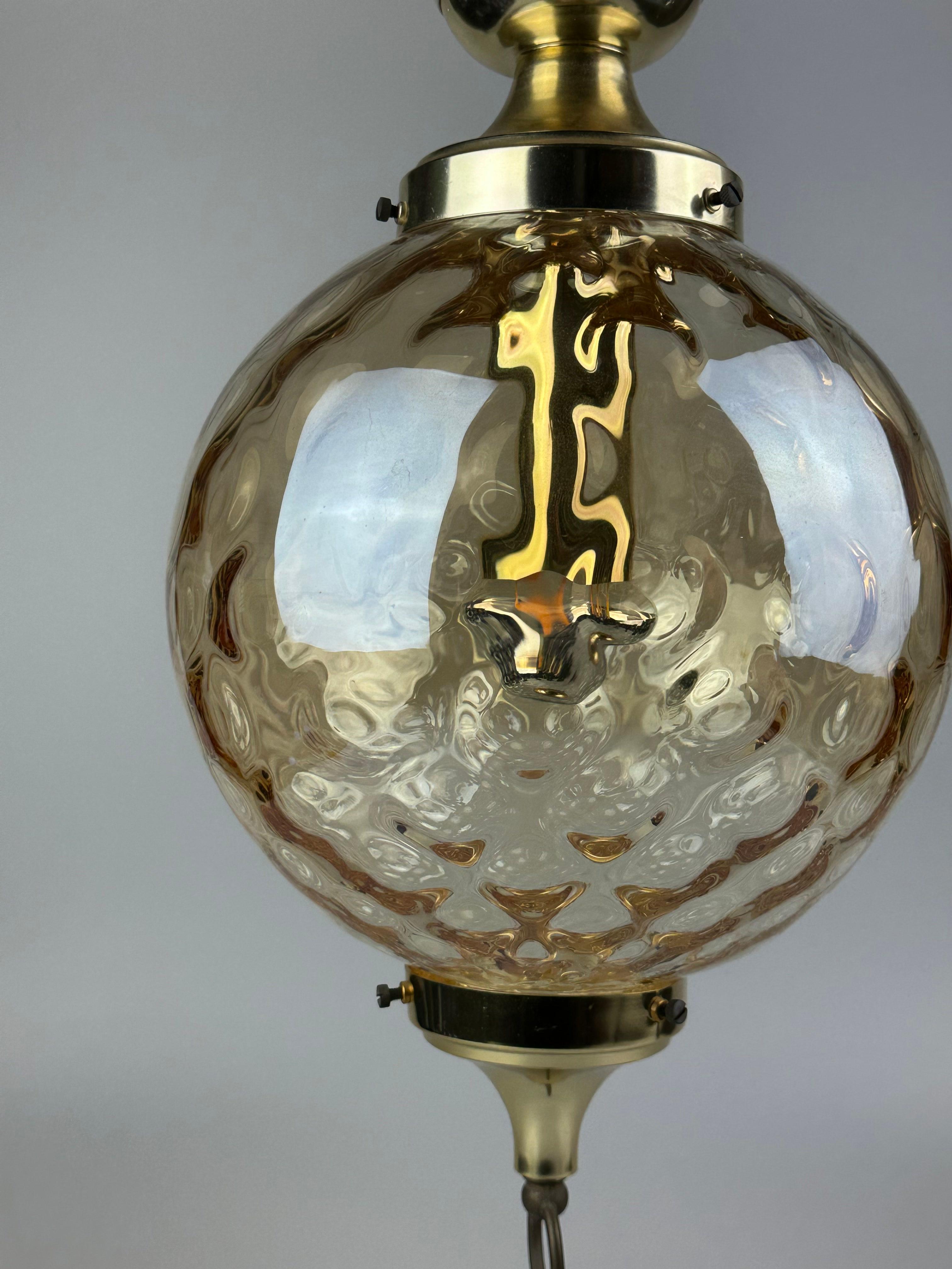 Metallo Lampada da soffitto anni '60-'70 a sospensione di Glashütte Limburg Germania A Space AGE in vendita