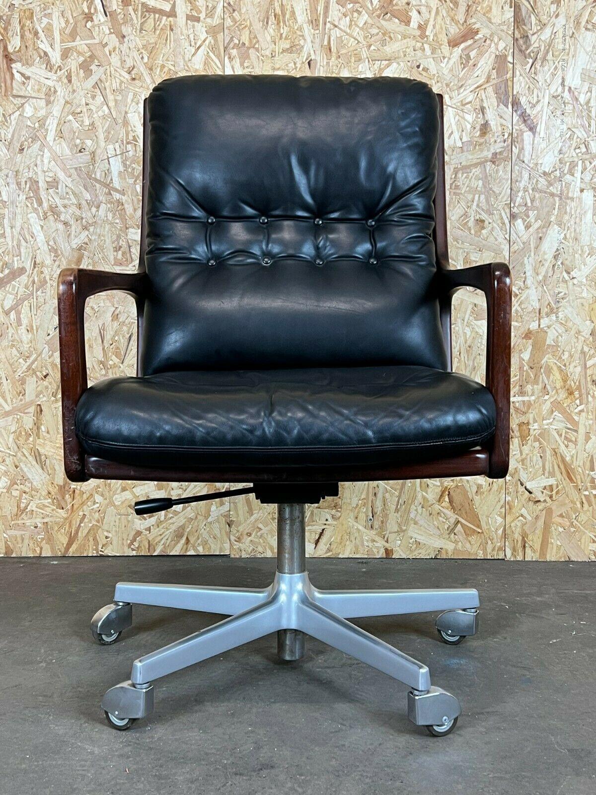 60s 70s chair office chair Eugen Schmidt Solofom swivel chair leather design 60s

Object: swivel chair

Manufacturer: Soloform

Condition: good - vintage

Age: around 1960-1970

Dimensions:

63.5cm x 72cm x 110cm
Seat height =