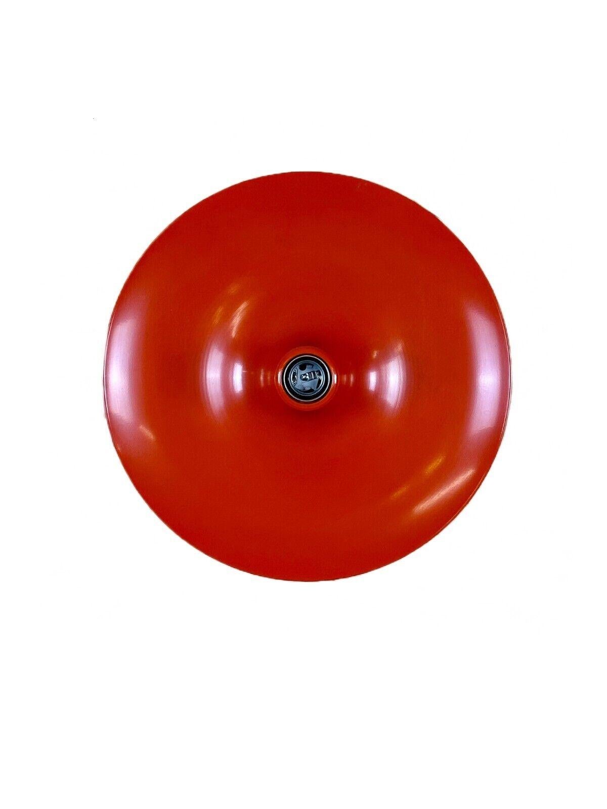 60s 70s discus wall lamp Teka Orange Space Age design aluminum metal

Object: wall lamp

Manufacturer: Teka

Condition: good - vintage

Age: around 1960-1970

Dimensions:

Diameter = 35cm
Height = 9cm

Other notes:

E27 socket

The pictures serve as