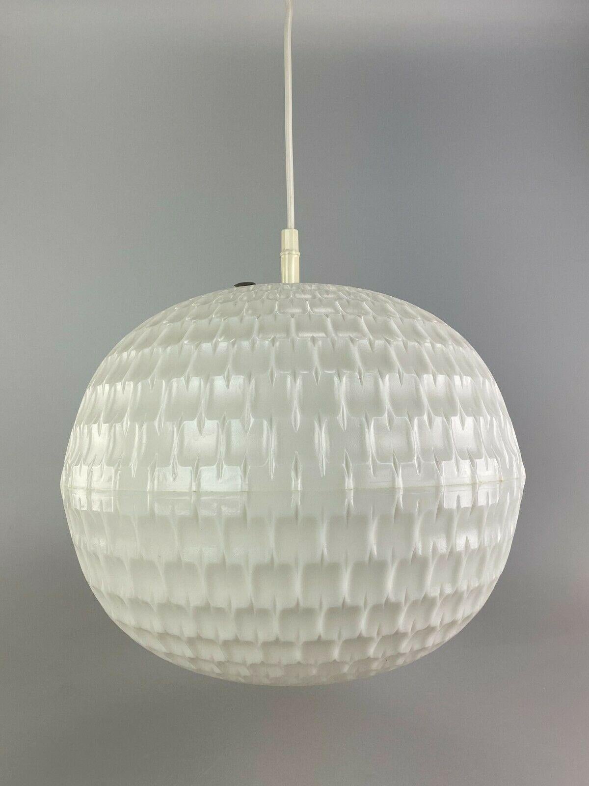 60s 70s Erco lamp light honeycomb ceiling lamp plastic space age design

Object: ceiling lamp

Manufacturer: Erco

Condition: good

Age: around 1960-1970

Dimensions:

Diameter = 34cm
Height = 34cm

Other notes:

The pictures serve