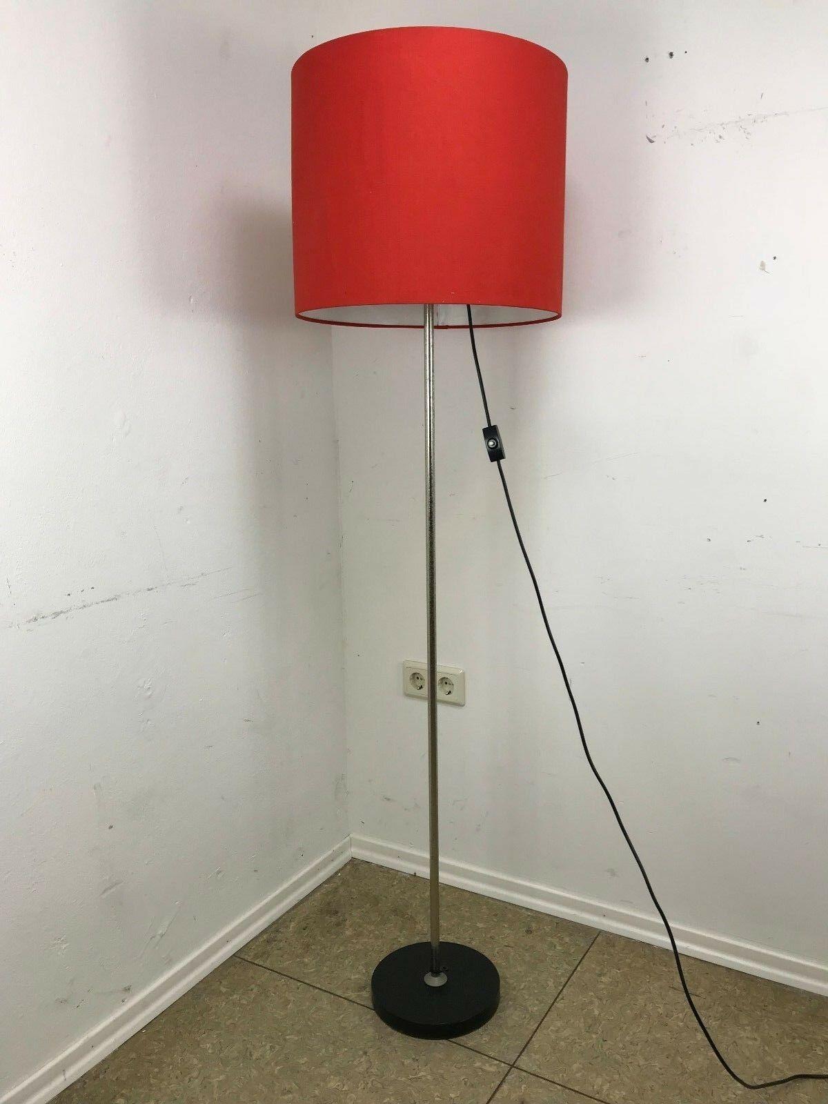 60s 70s floor lamp floor lamp floor lamp lamp space age design metal

Object: floor lamp

Manufacturer:

Condition: good (vintage)

Age: around 1960-1970

Dimensions:

Diameter = 42cm
Height = 155cm

Other notes:

The pictures serve