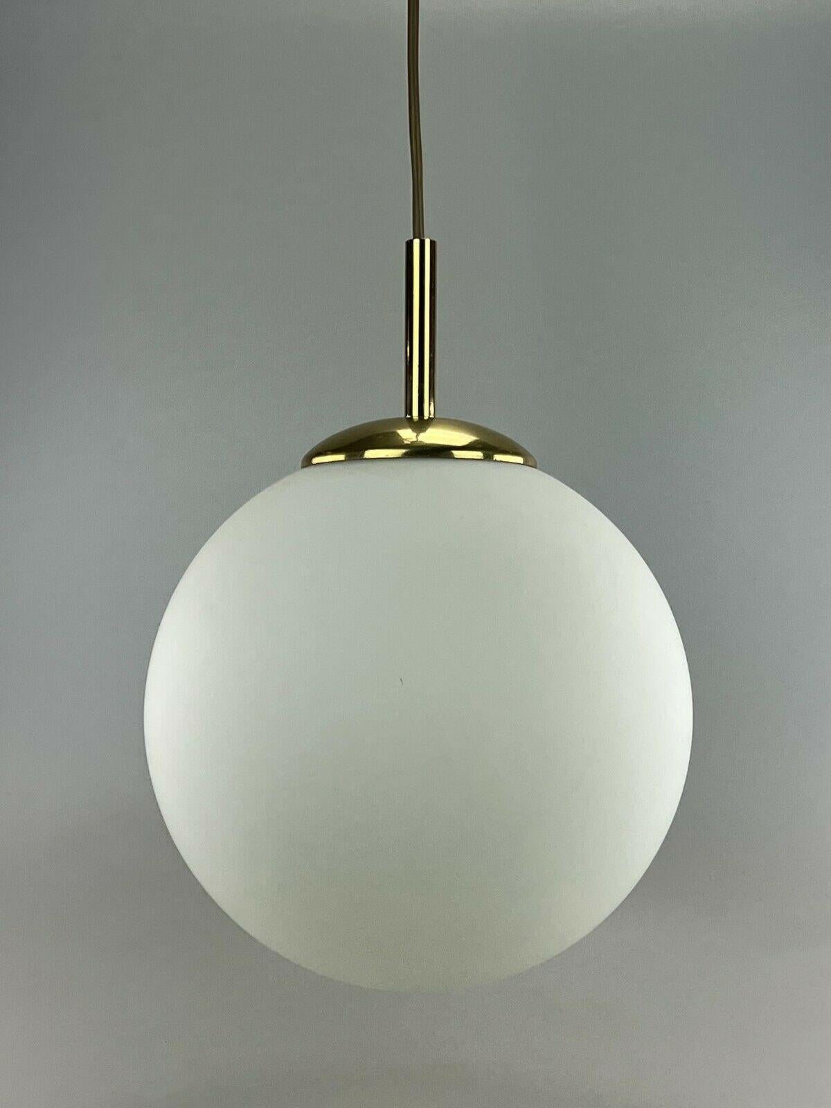 60s 70s Lamp ceiling lamp ball lamp opal brass glass space age design

Object: ceiling lamp

Manufacturer:

Condition: good

Age: around 1960-1970

Dimensions:

Diameter = 30cm
Height = 40cm

Other notes:

The pictures serve as part