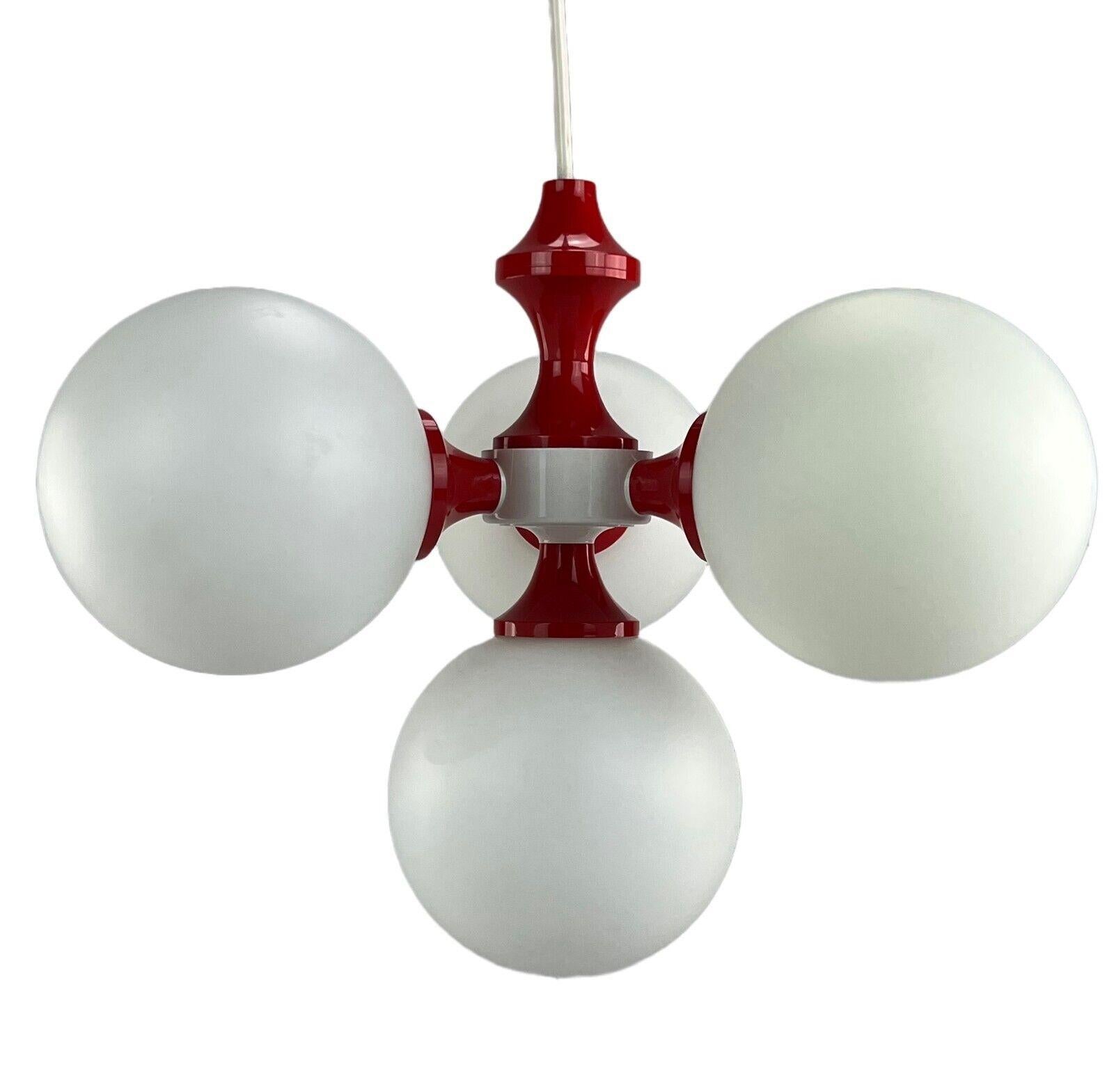 60s 70s Lamp ceiling lamp spherical lamp Richard Essig Space Age

Object: ball lamp

Manufacturer: Richard Vinegar

Condition: good - vintage

Age: around 1960-1970

Dimensions:

Diameter = 38cm
Height = 30cm

Other notes:

The