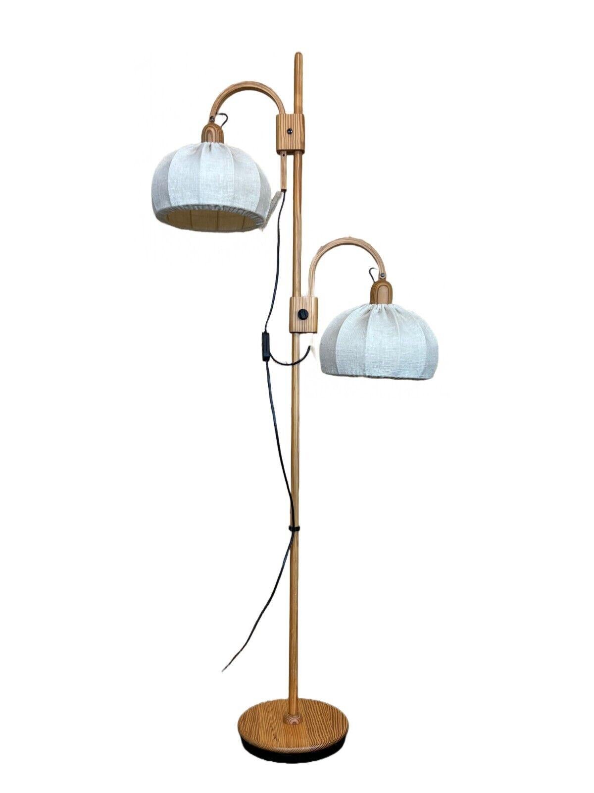 1960s 1970s lamp lamp floor lamp Domus pine Danish design Denmark

Object: floor lamp

Manufacturer: Domus

Condition: good

Age: around 1960-1970

Dimensions:

Width = 68cm
Depth = 28cm
Height = 158cm

Other notes:

2x E27