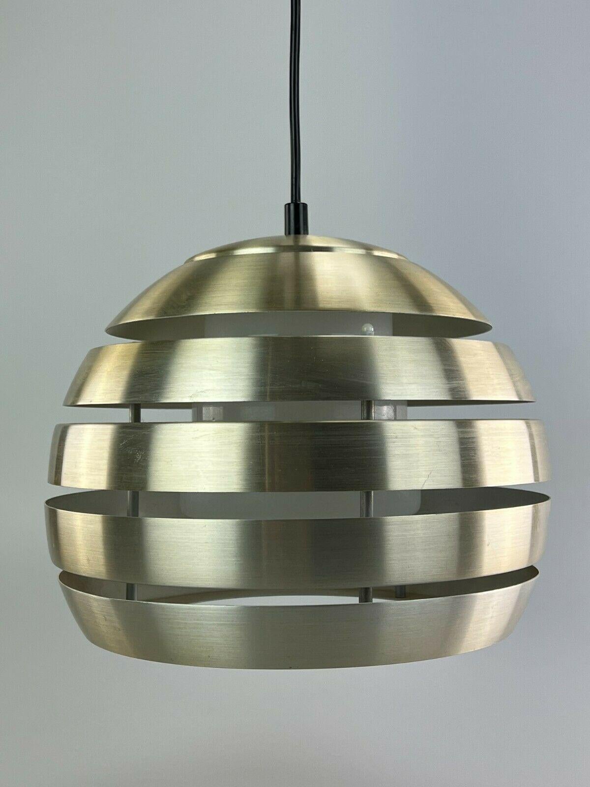 60s 70s lamp light ceiling lamp aluminum space age design 60s 70s

Object: ceiling lamp

Manufacturer:

Condition: good - vintage

Age: around 1960-1970

Dimensions:

Diameter = 30cm
Height = 24cm

Other notes:

The pictures serve