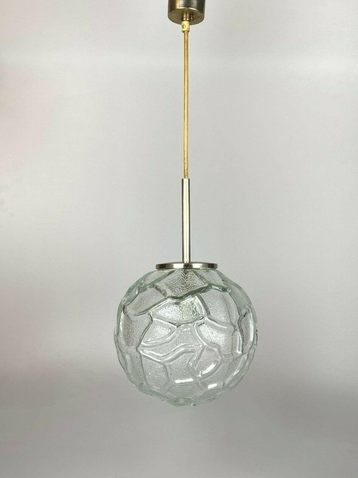 60s 70s lamp light ceiling lamp hanging lamp Hillebrand glass space age design

Object: hanging lamp

Manufacturer: Hillebrand

Condition: good - vintage

Age: around 1960-1970

Dimensions:

Diameter = 22cm
Height = 70cm

Other