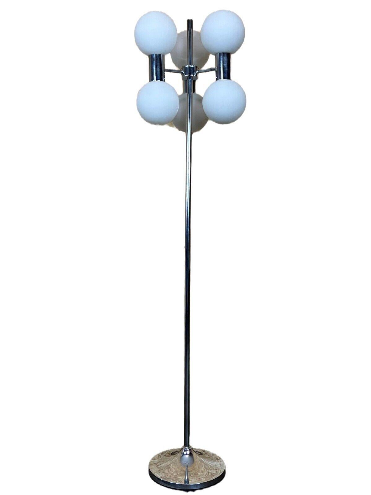 60s 70s lamp light floor lamp metal glass space age design

Object: spherical lamp

Manufacturer:

Condition: good

Age: around 1960-1970

Dimensions:

Height = 149cm
Diameter = 35cm

Other notes:

6x E14 socket

The pictures