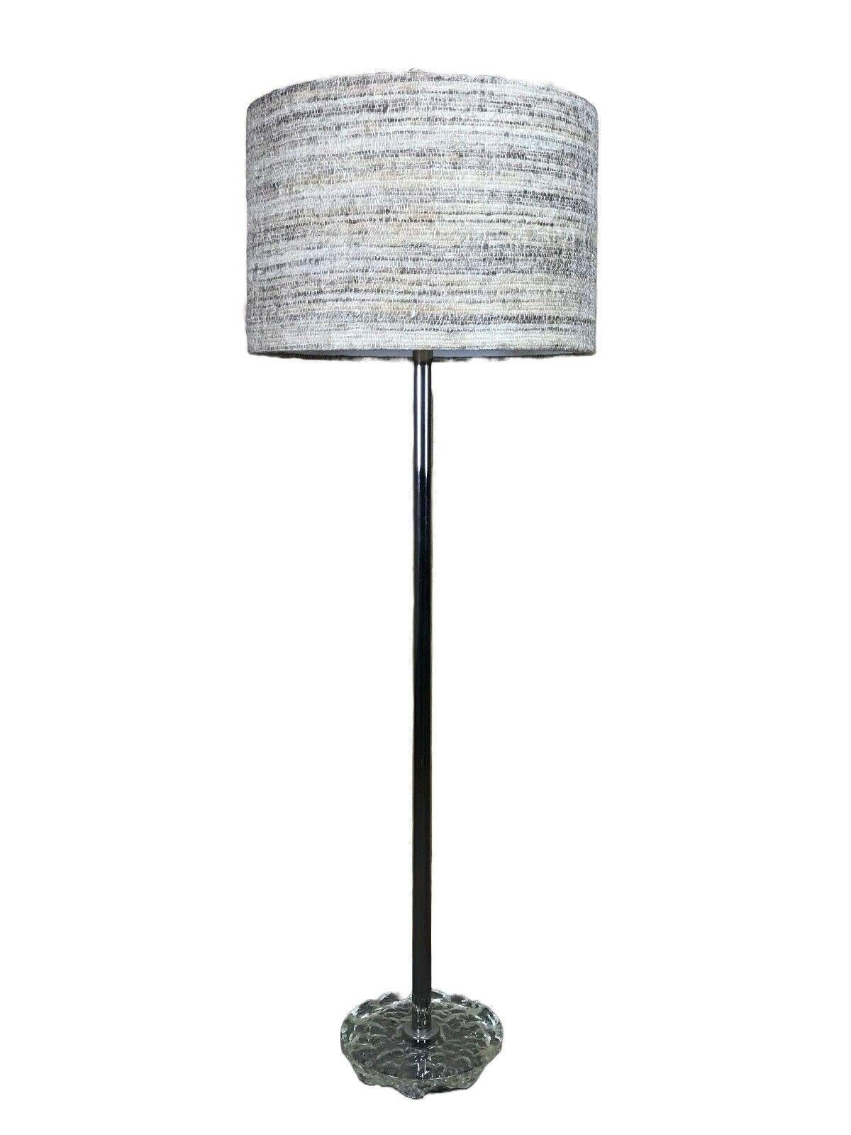 60s 70s Lamp light floor lamp Temde Space Age Design

Object: floor lamp

Manufacturer: Temde

Condition: good

Age: around 1960-1970

Dimensions:

Diameter = 52.5cm
Height = 152cm

Other notes:

The pictures serve as part of the