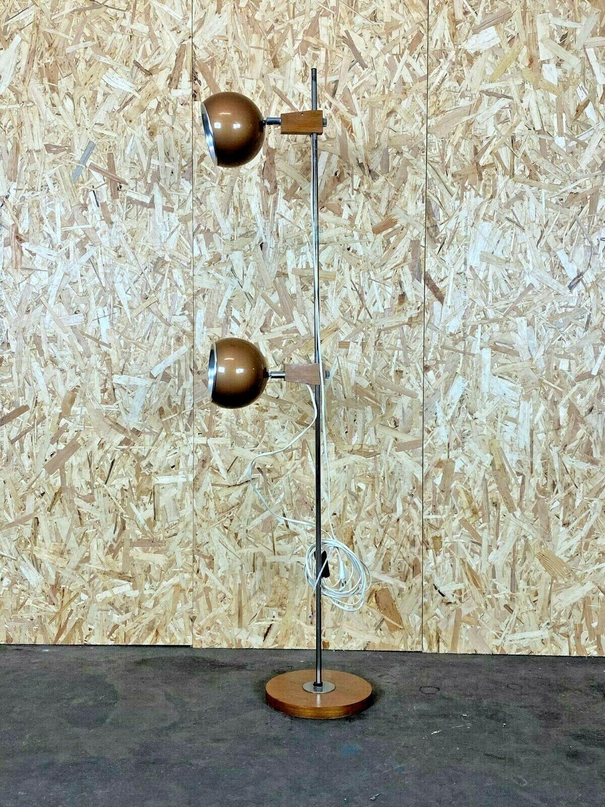 60s 70s lampadaire lampadaire Temde Teak Space Age Design

Objet : lampadaire

Fabricant : Temde

État : bon

Âge : environ 1960-1970

Dimensions :

Hauteur = 146 cm

Autres notes :

Les photos font partie de la description