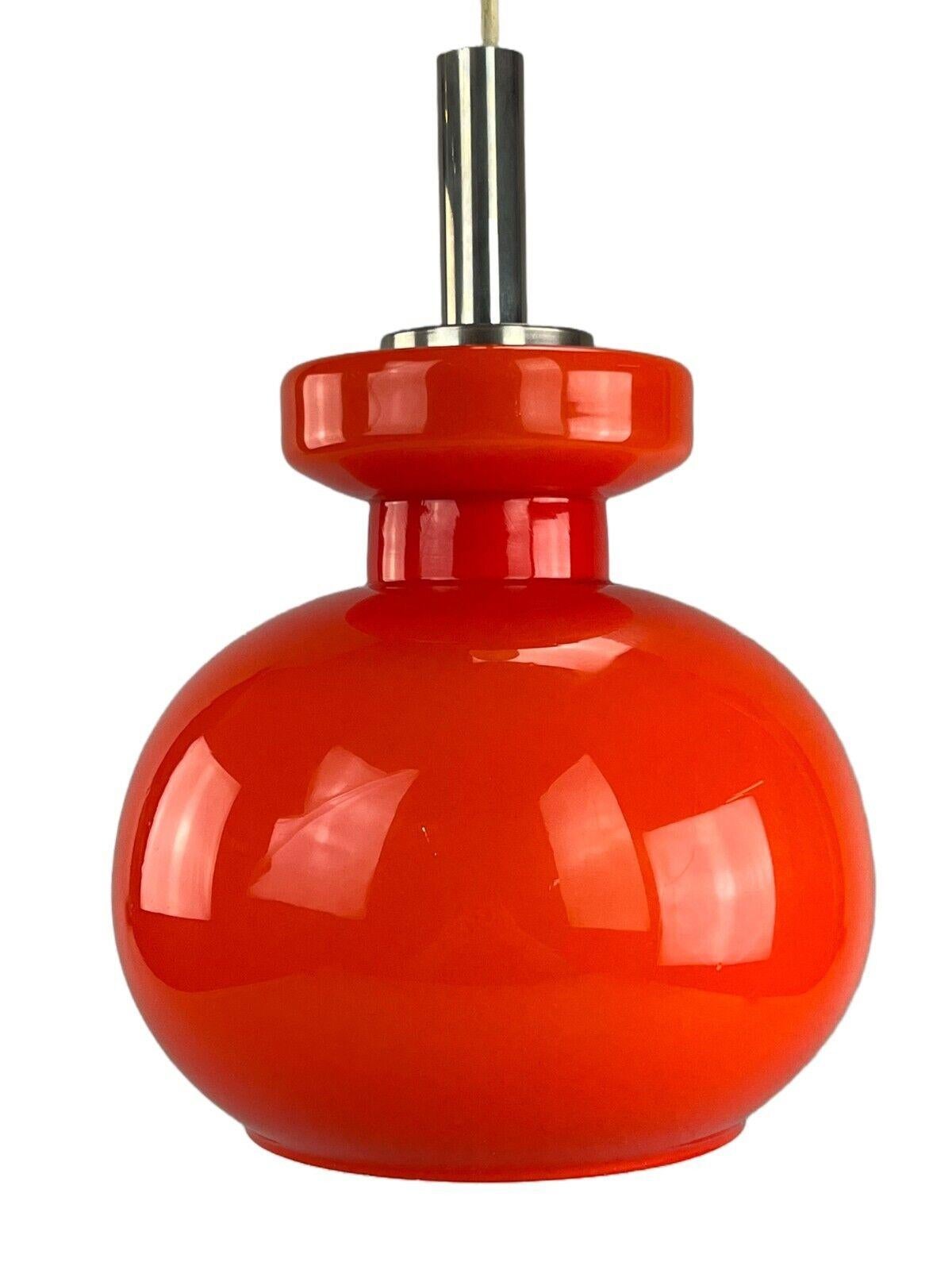 60s 70s Lamp light hanging lamp ceiling lamp space age design chrome glass

Object: ceiling lamp

Manufacturer:

Condition: good

Age: around 1960-1970

Dimensions:

Diameter = 22cm
Height = 30cm

Other notes:

E27 socket

The