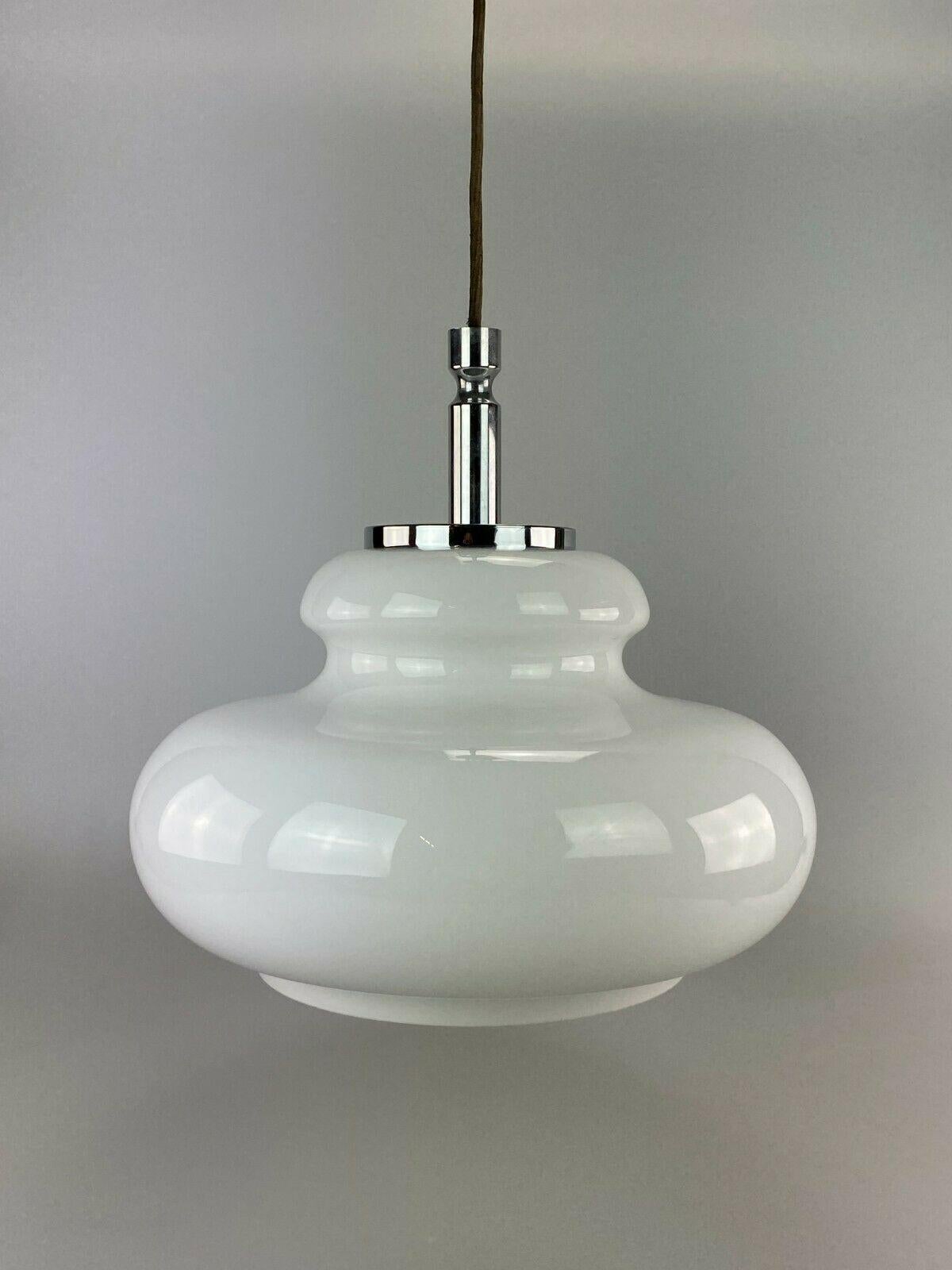 Lampe suspendue en verre des années 60 et 70, design de l'ère spatiale Bon état à Neuenkirchen, NI
