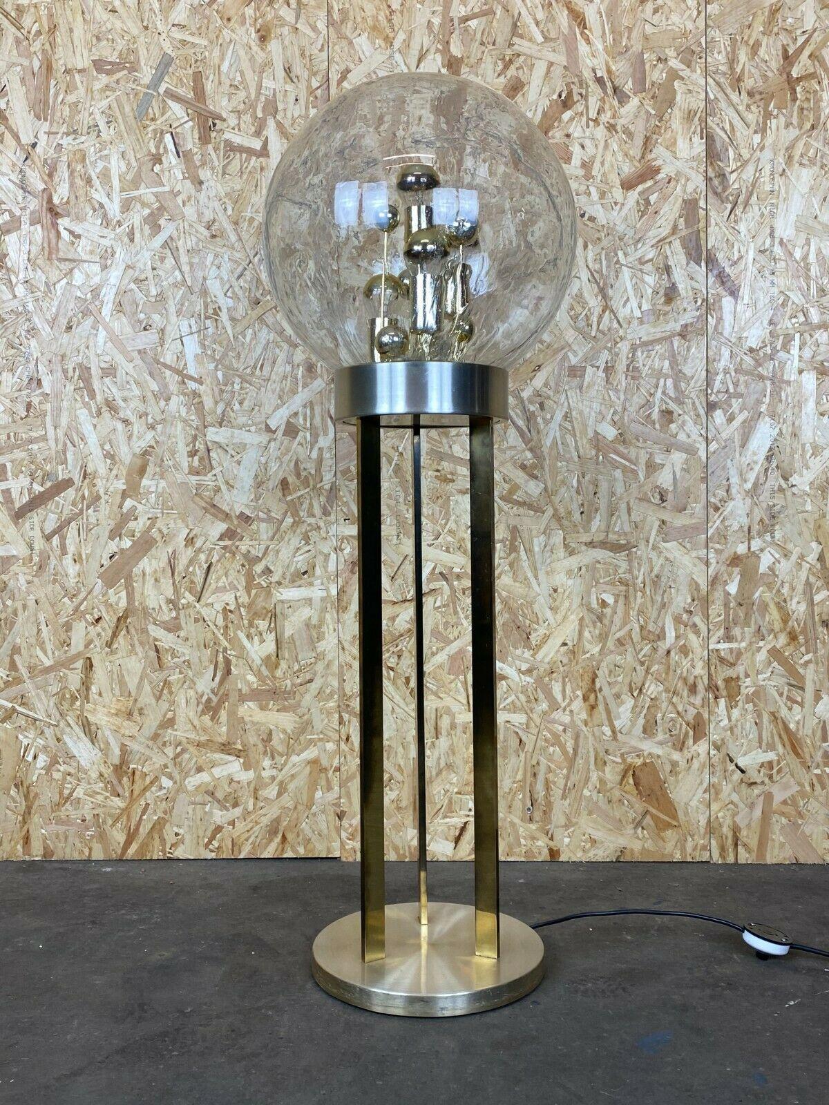 60s 70s lamp light table lamp ball lamp Doria glass space age design

Object: floor lamp

Manufacturer: Doria

Condition: good

Age: around 1960-1970

Dimensions:

Diameter = 40cm
Height = 117cm

Other notes:

The pictures serve as
