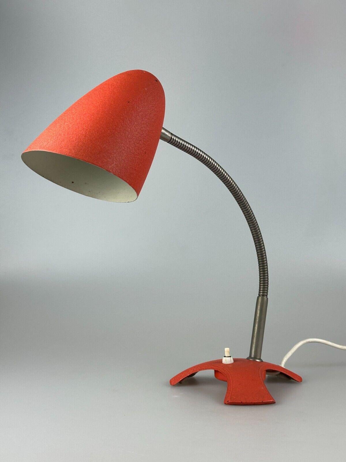 60er 70er Jahre Lampe Licht Tischlampe Schreibtischlampe Metall Space Age (Deutsch) im Angebot