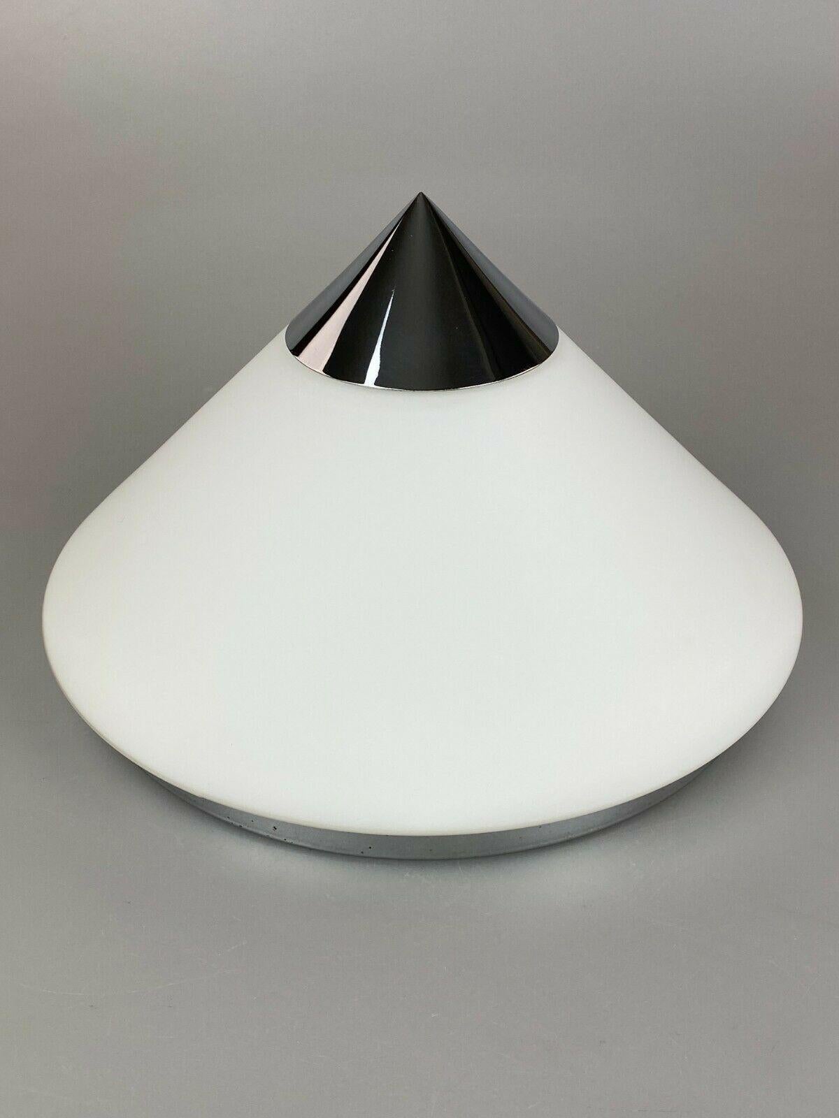 60s 70s Lamp light wall lamp Limburg Plafoniere Space Age Design 60s

Object: wall lamp

Manufacturer: Glashütte Limburg

Condition: good

Age: around 1960-1970

Dimensions:

Diameter = 30cm
Height = 18cm

Other notes:

The pictures serve as part of