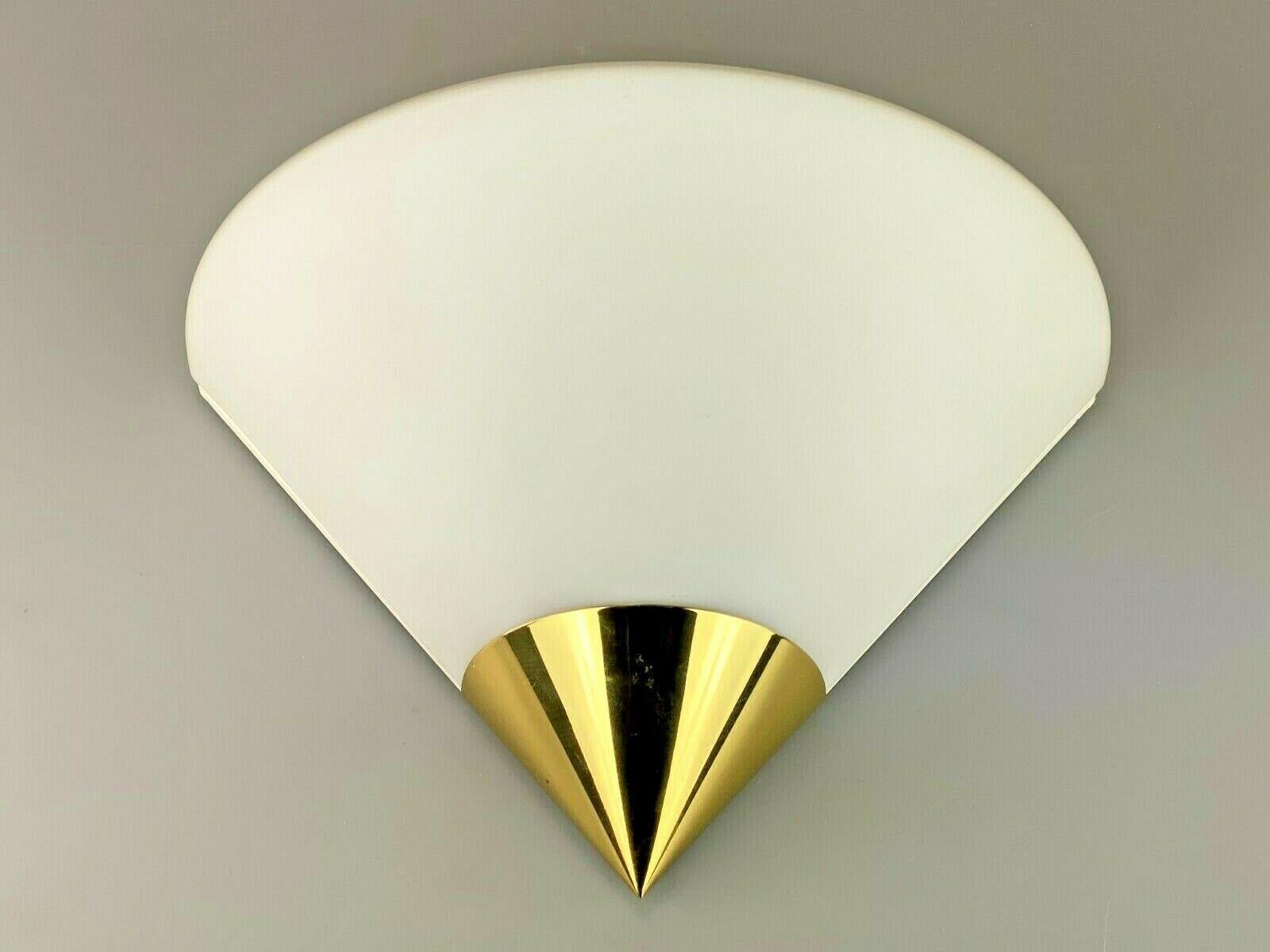 60s 70s lamp light wall lamp Limburg Plafoniere Space Age Design 60s

Object: wall lamp

Manufacturer: Glashütte Limburg

Condition: good - vintage

Age: around 1960-1970

Dimensions:

35.5cm x 24cm x 19cm

Other notes:

The pictures
