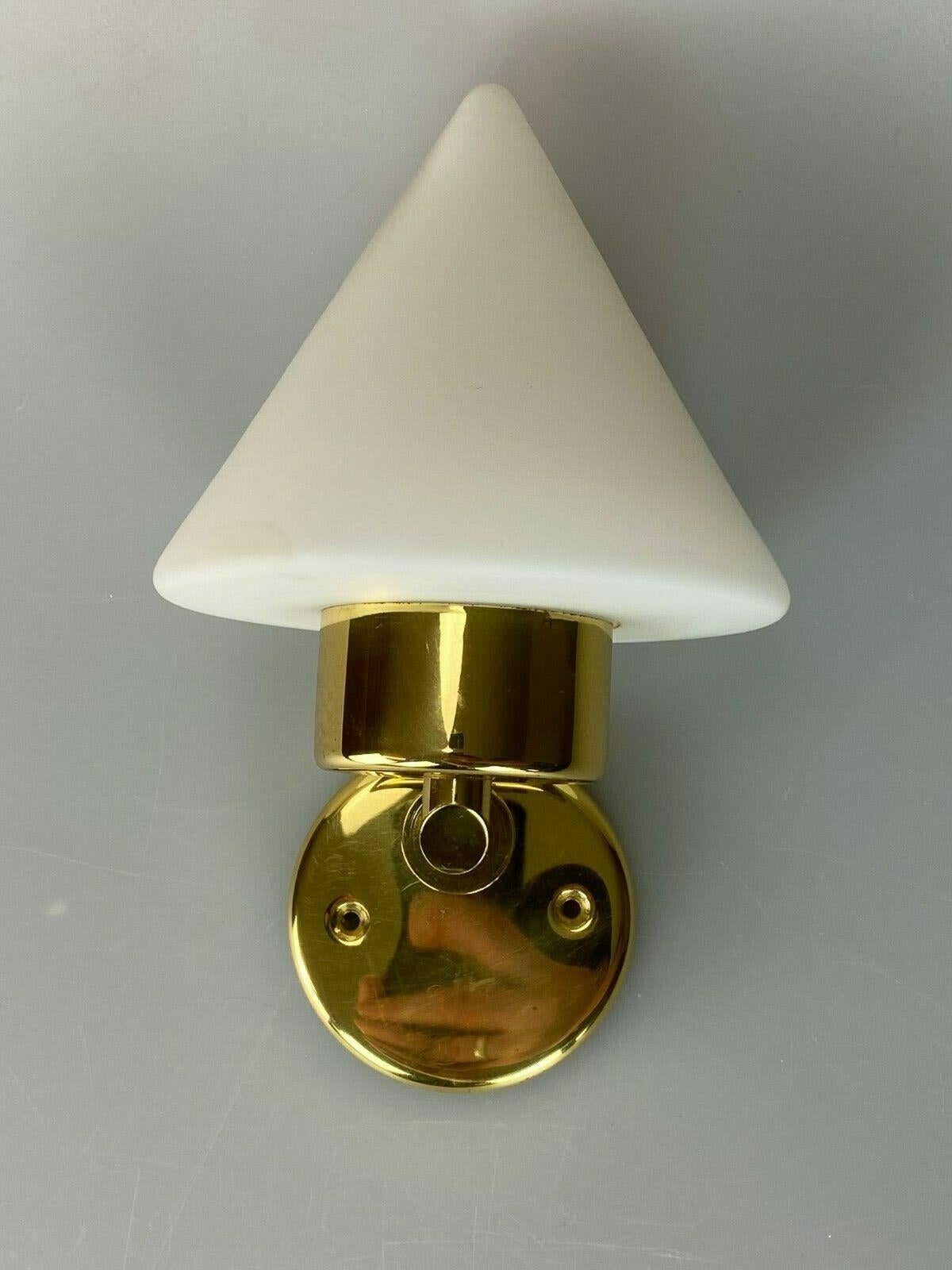 60s 70s lamp light wall lamp Limburg Plafoniere Space Age Design 60s

Object: wall lamp

Manufacturer: EH

Condition: good

Age: around 1960-1970

Dimensions:

12.5cm x 22cm x 13cm

Other notes:

The pictures serve as part of the