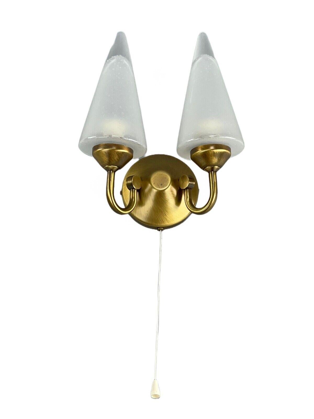 60s 70s lamp light wall lamp wall sconce honsel glass space age design

Object: wall lamp

Manufacturer: Honzel

Condition: good

Age: around 1960-1970

Dimensions:

Width = 22cm
Depth = 12cm
Height = 26cm

Other notes:

2x E14