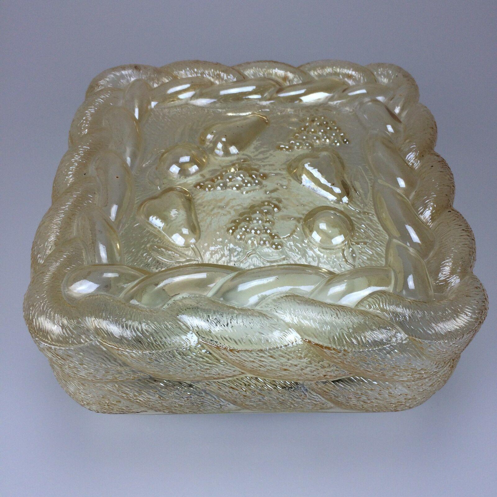 60s 70s Lamp luminaire plafoniere flush mount glass space age design

Object: plafoniere

Manufacturer:

Condition: good

Age: around 1960-1970

Dimensions:

23cm x 23cm x 11cm

Other notes:

The pictures serve as part of the