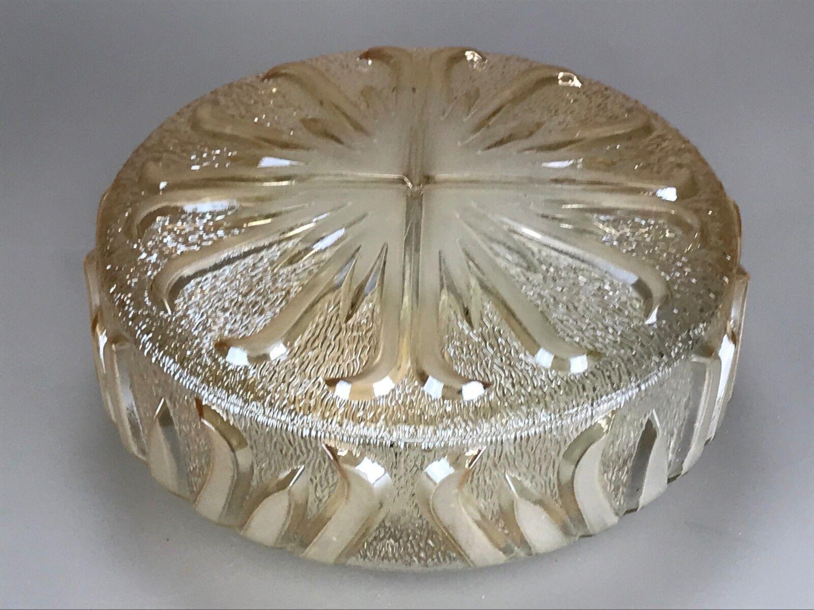 60s 70s Lamp luminaire plafoniere flush mount glass Space Age design

Object: plafoniere

Manufacturer:

Condition: good

Age: around 1960-1970

Dimensions:

Diameter = 25cm
Height = 10cm

Other notes:

The pictures serve as part of