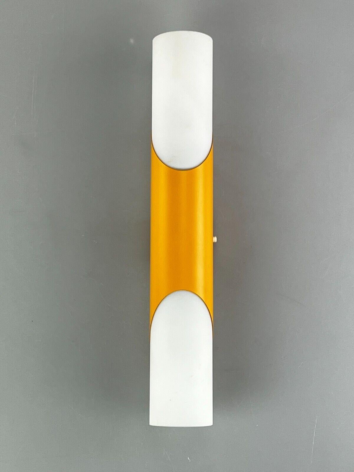 60s 70s Paul Neuhaus wall lamp wall scone brass orange 60s

Object: wall lamp

Manufacturer: Paul Neuhaus

Condition: good

Age: around 1960-1970

Dimensions:

36.5cm x 6cm x 8cm

Other notes:

The pictures serve as part of the