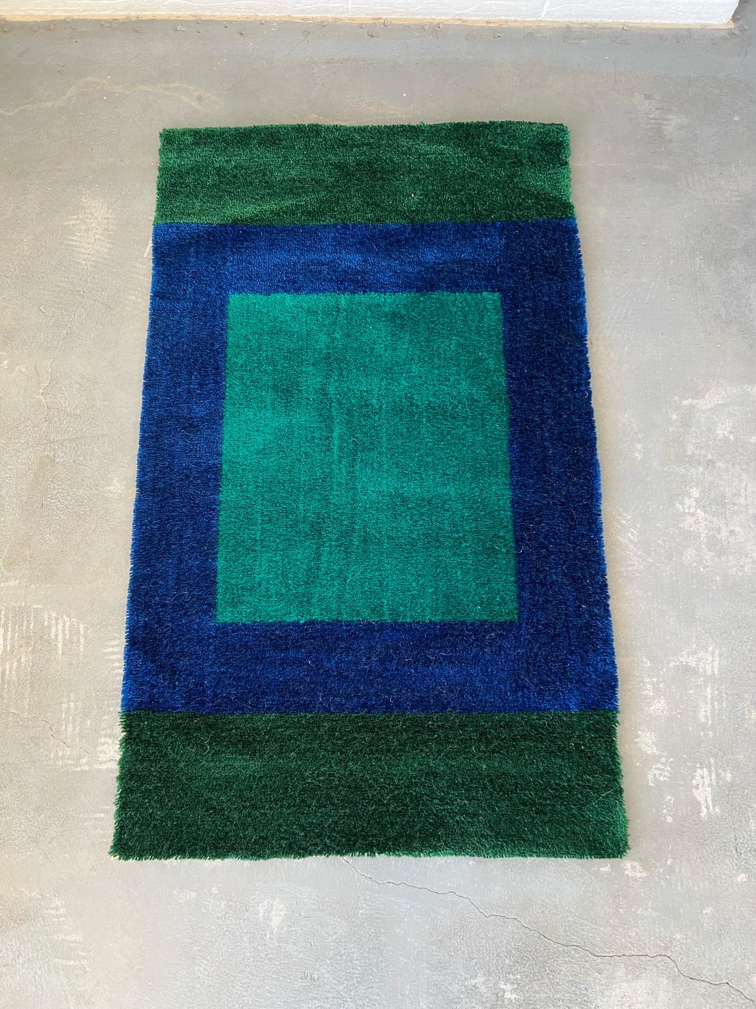 Late 17th Century 60's 70's REGAL RUGS INDIANA UNUSED Rya Rug Mid Century Modern Teal Wool For Sale