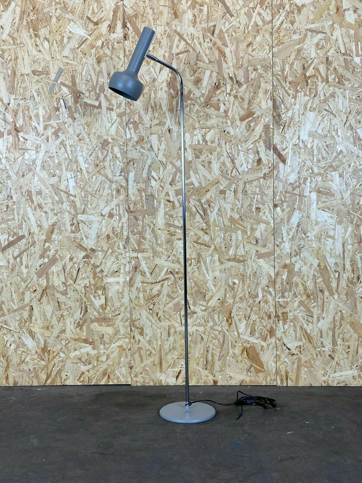 60s 70s Swisslamps lamp light floor lamp metal space age

Object: floor lamp

Manufacturer: Swisslamp

Condition: good

Age: around 1960-1970

Dimensions:

Height = 141cm

Other notes:

The pictures serve as part of the