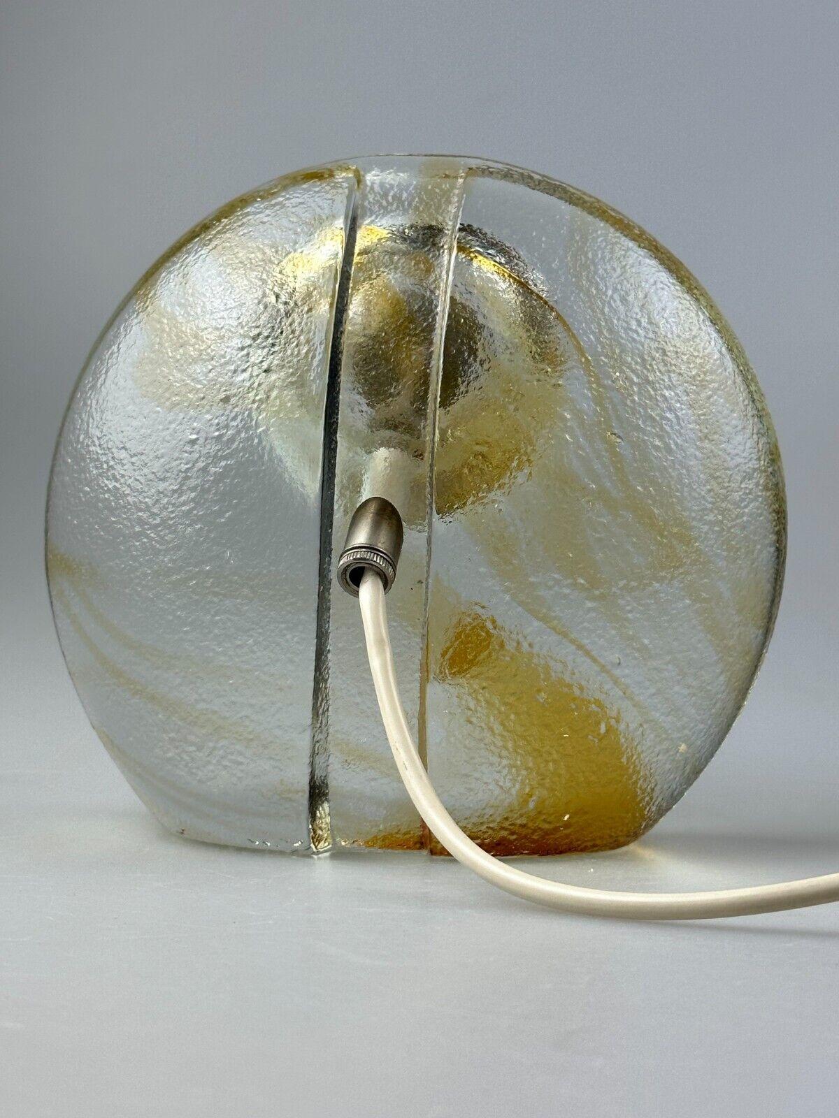 Lampe de table 60s 70s Murano glass brass color inclusions space age design en vente 3