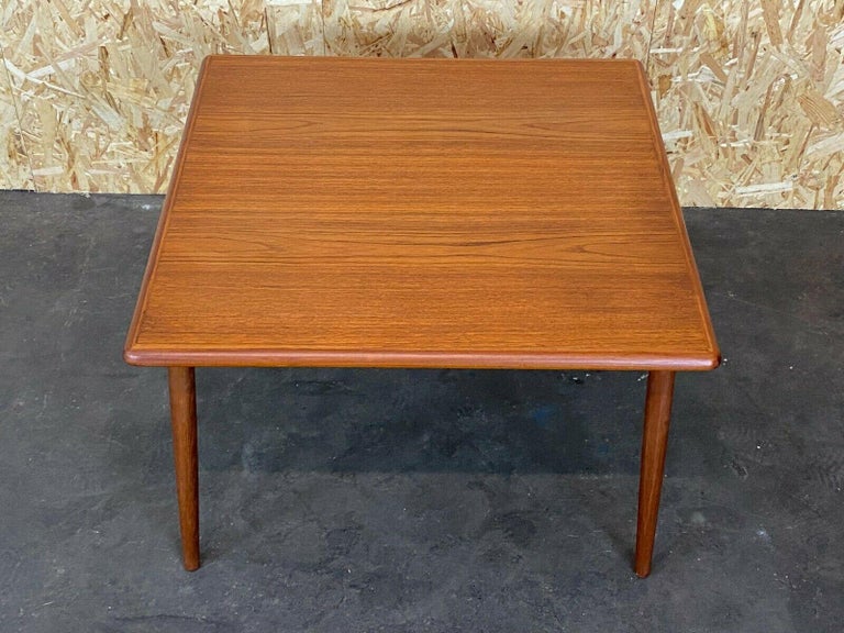 60s 70s teak coffee table Danish Modern Design Denmark 60s

Object: coffee table

Manufacturer:

Condition: good

Age: around 1960-1970

Dimensions:

76cm x 76cm x 48cm

Other notes:

The pictures serve as part of the