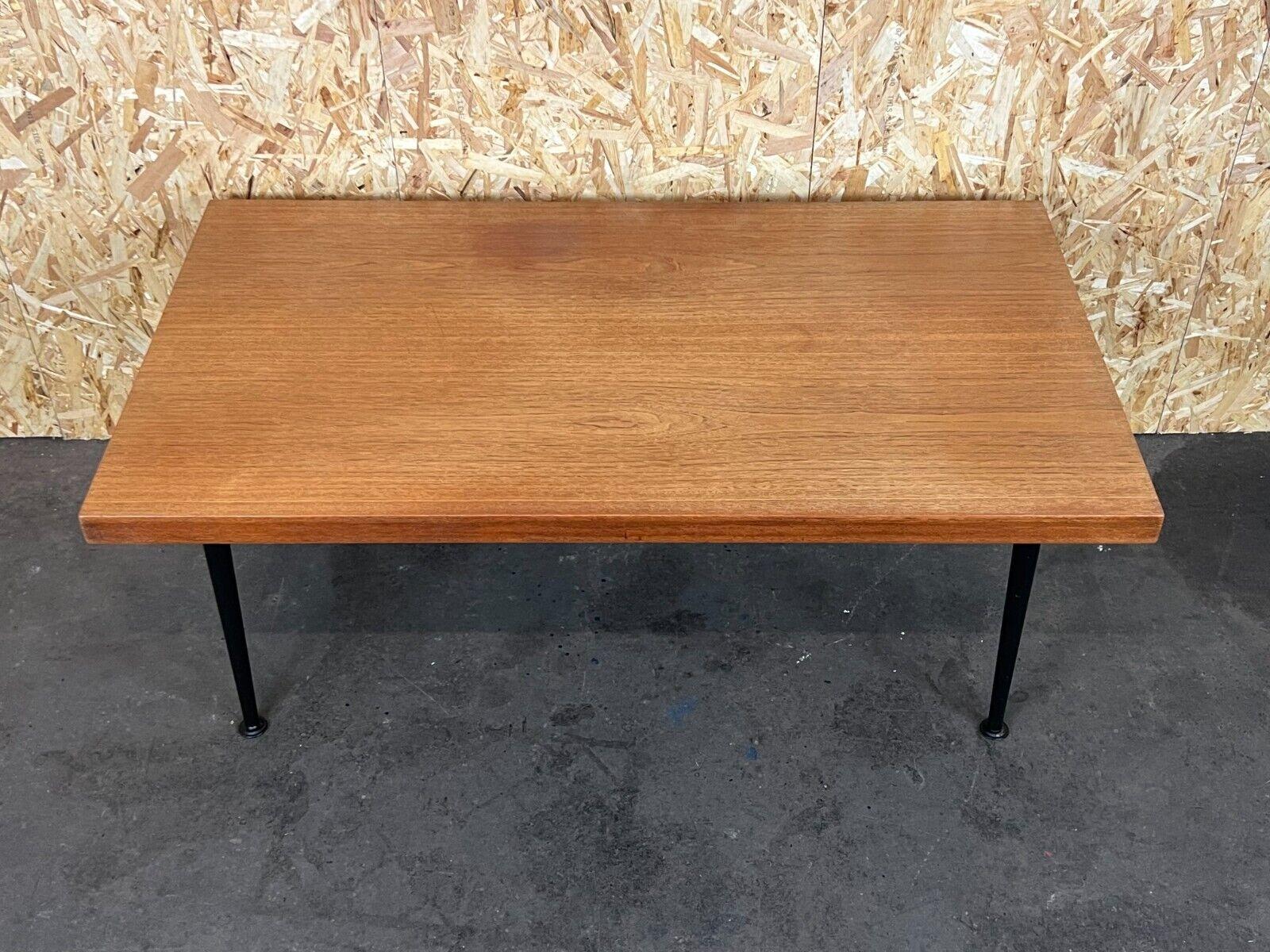60s 70s teck table basse table d'appoint Ilse Möbel Danish Modern Design Bon état - En vente à Neuenkirchen, NI