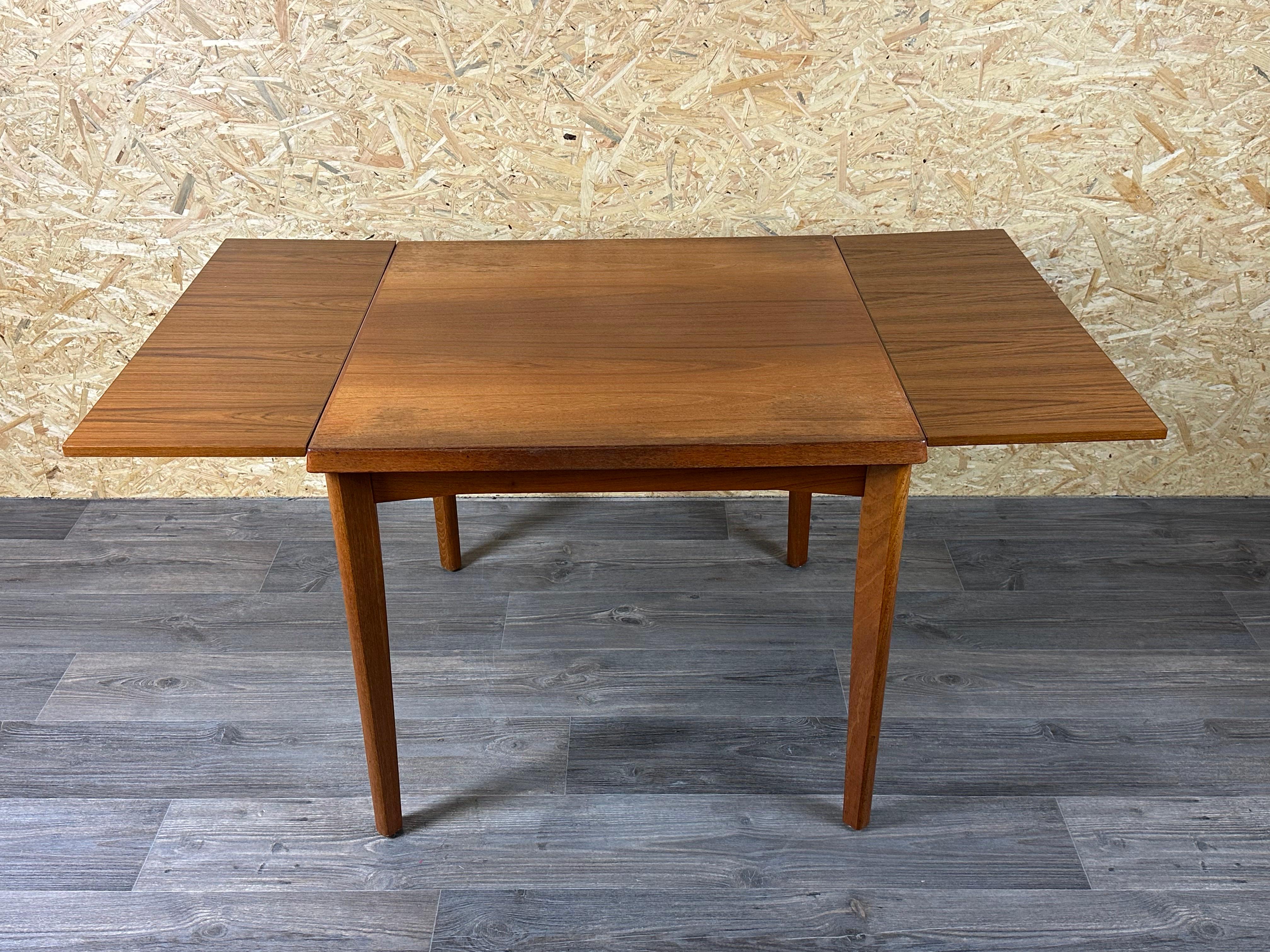 60s 70s teak dining table by Burchardt-Nielsen Made in Denmark For Sale 11