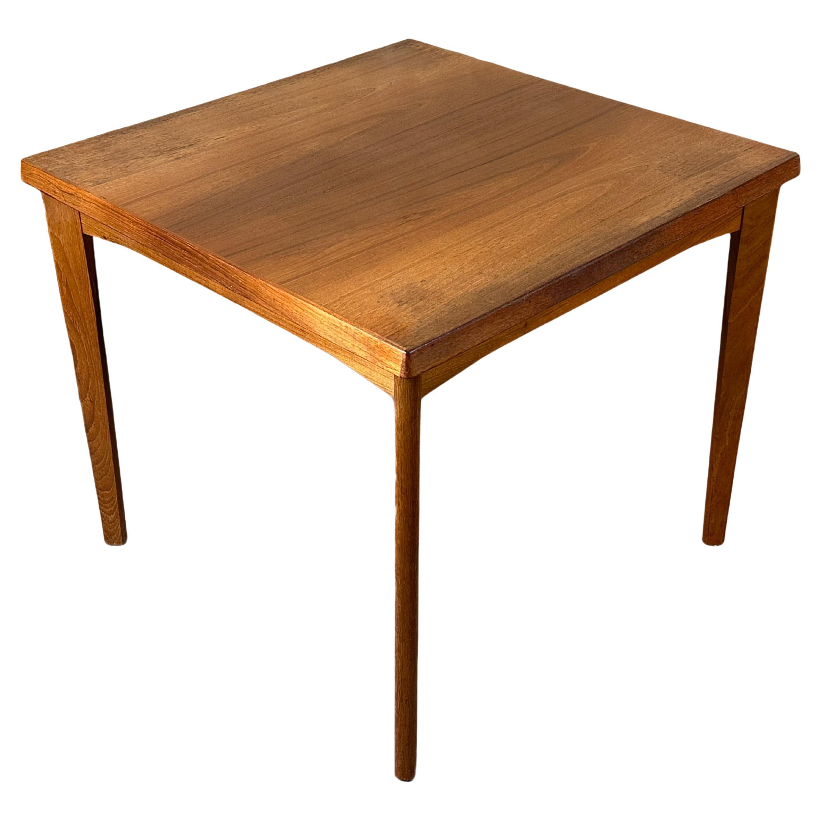 Table de salle à manger en teck des années 60-70 par Burchardt-Nielsen Fabriqué au Danemark