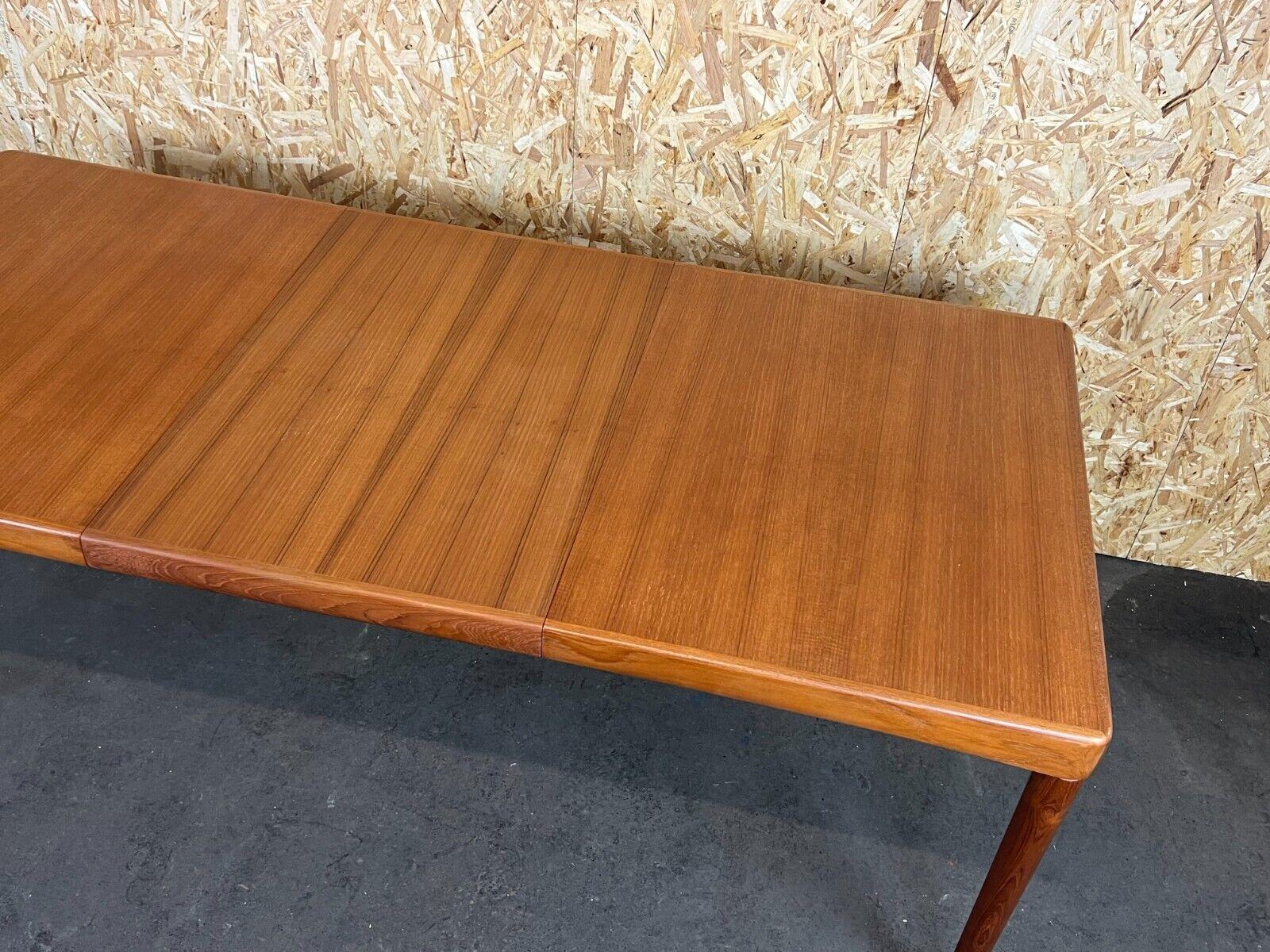60s 70s teak dining table Dining Table H.W Klein for Bramin Danish Design For Sale 6