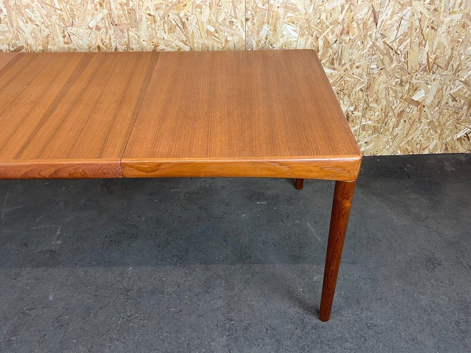 60s 70s teak dining table Dining Table H.W Klein for Bramin Danish Design For Sale 2