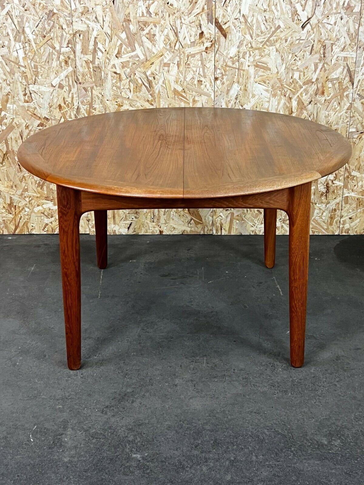 60s 70s teak dining table dining table Svend Aage Madsen for Knudsen & Son

Object: dining table / dining table

Manufacturer: Knudsen & Son

Condition: good - vintage

Age: around 1960-1970

Dimensions:

174cm (115cm) x 115cm x